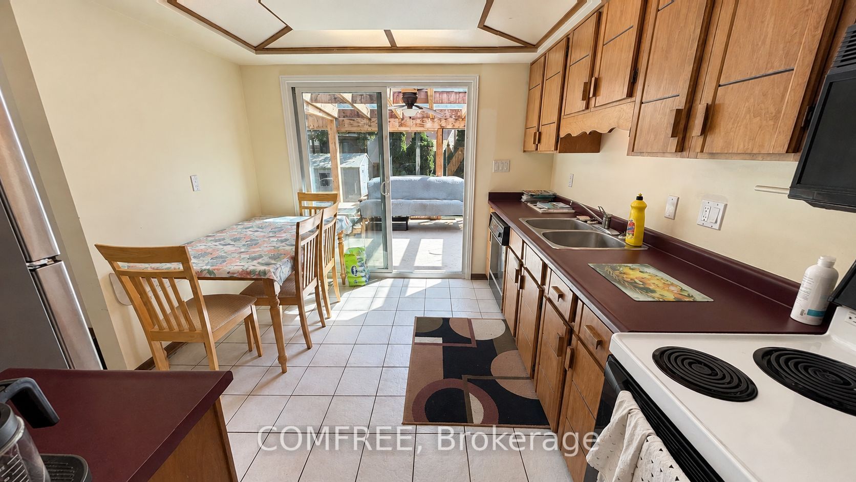 2602 Olden Avenue Property Photo 4