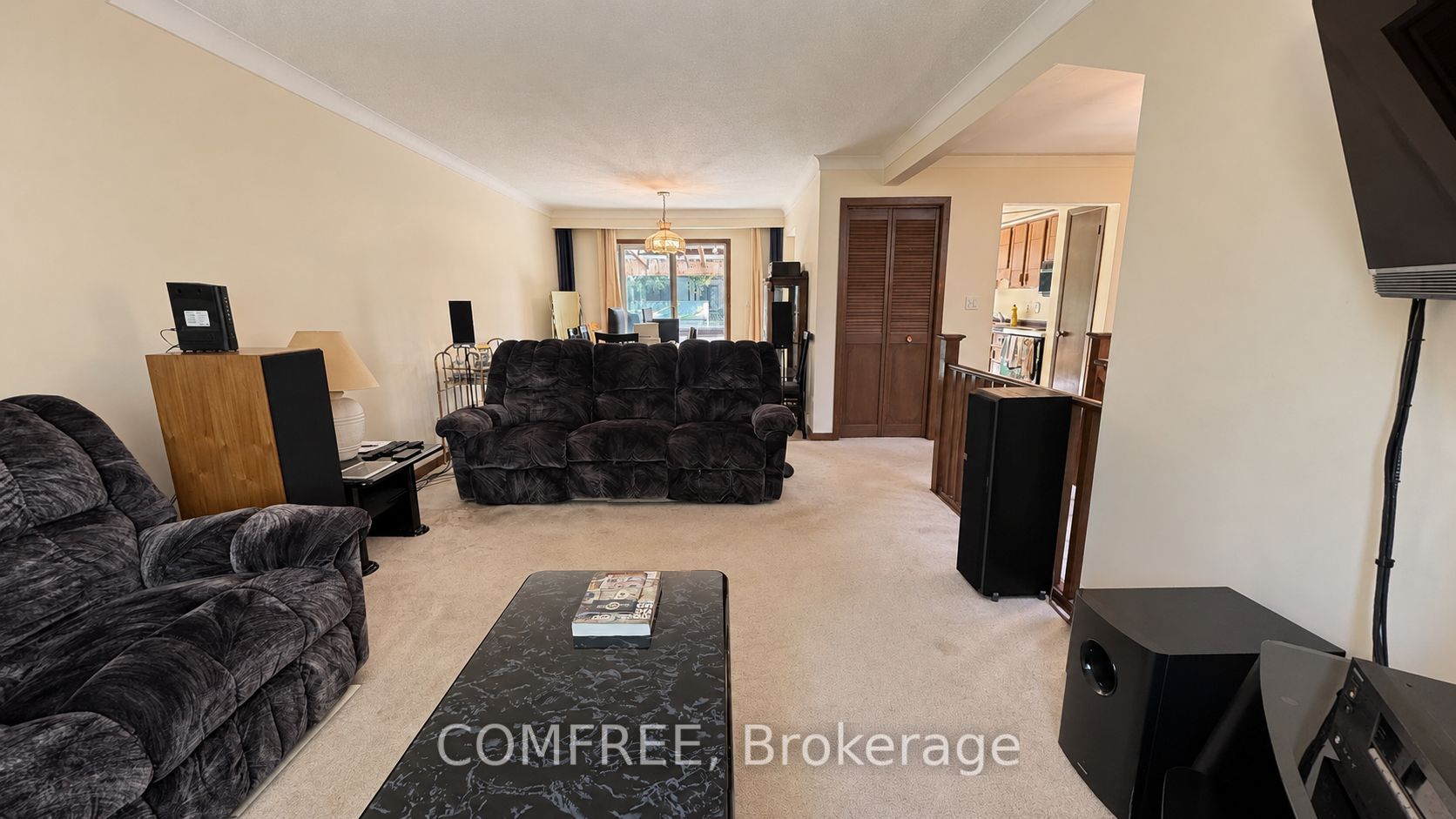 2602 Olden Avenue Property Photo 8