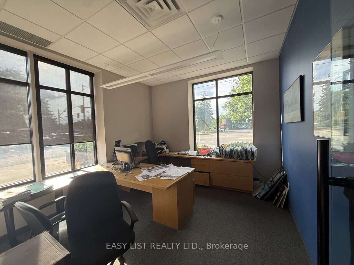 5745 Wyandotte Street E Property Photo 7