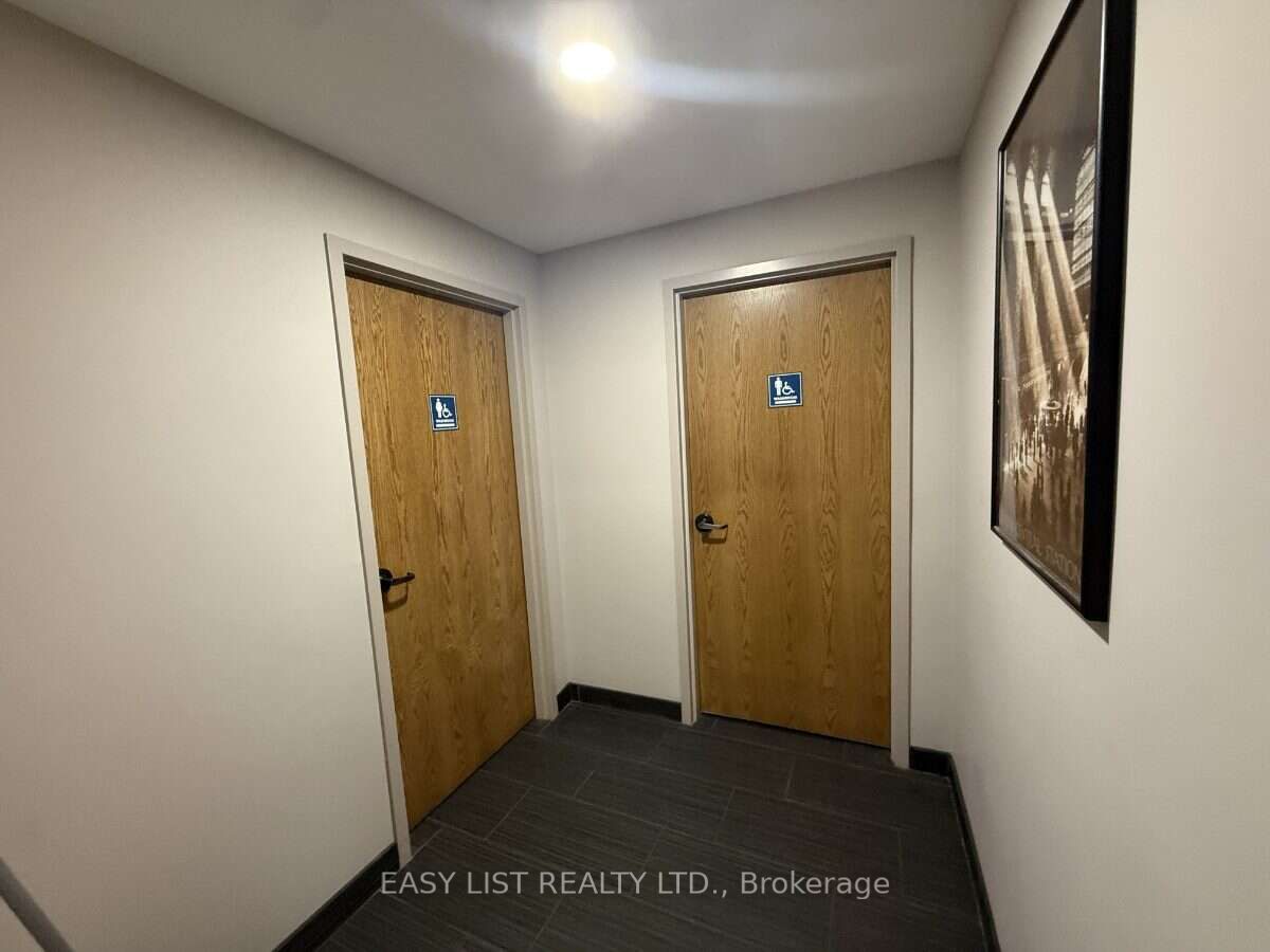 5745 Wyandotte Street E Property Photo 8