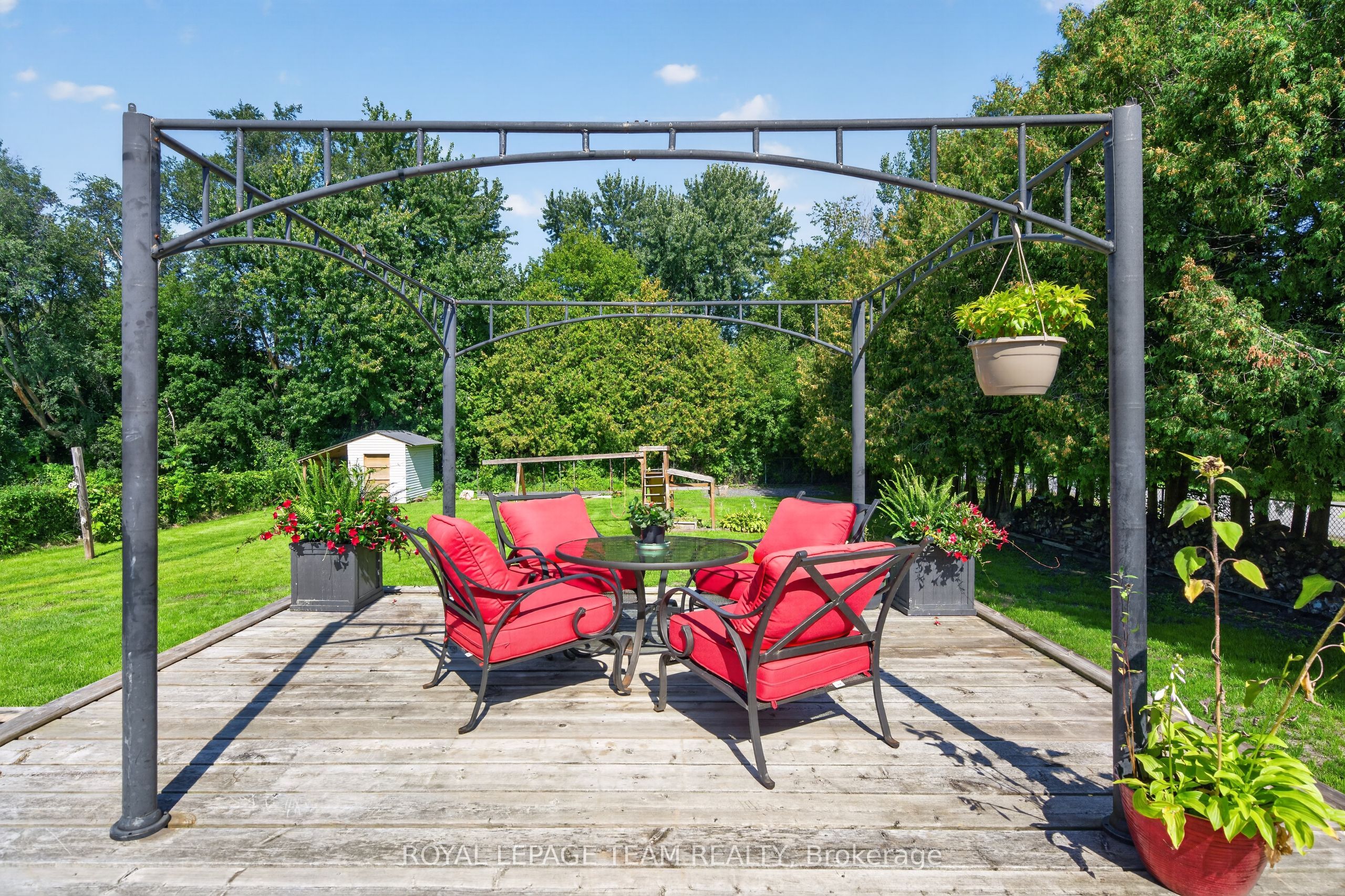 2830 John Shaw Road Property Photo 6
