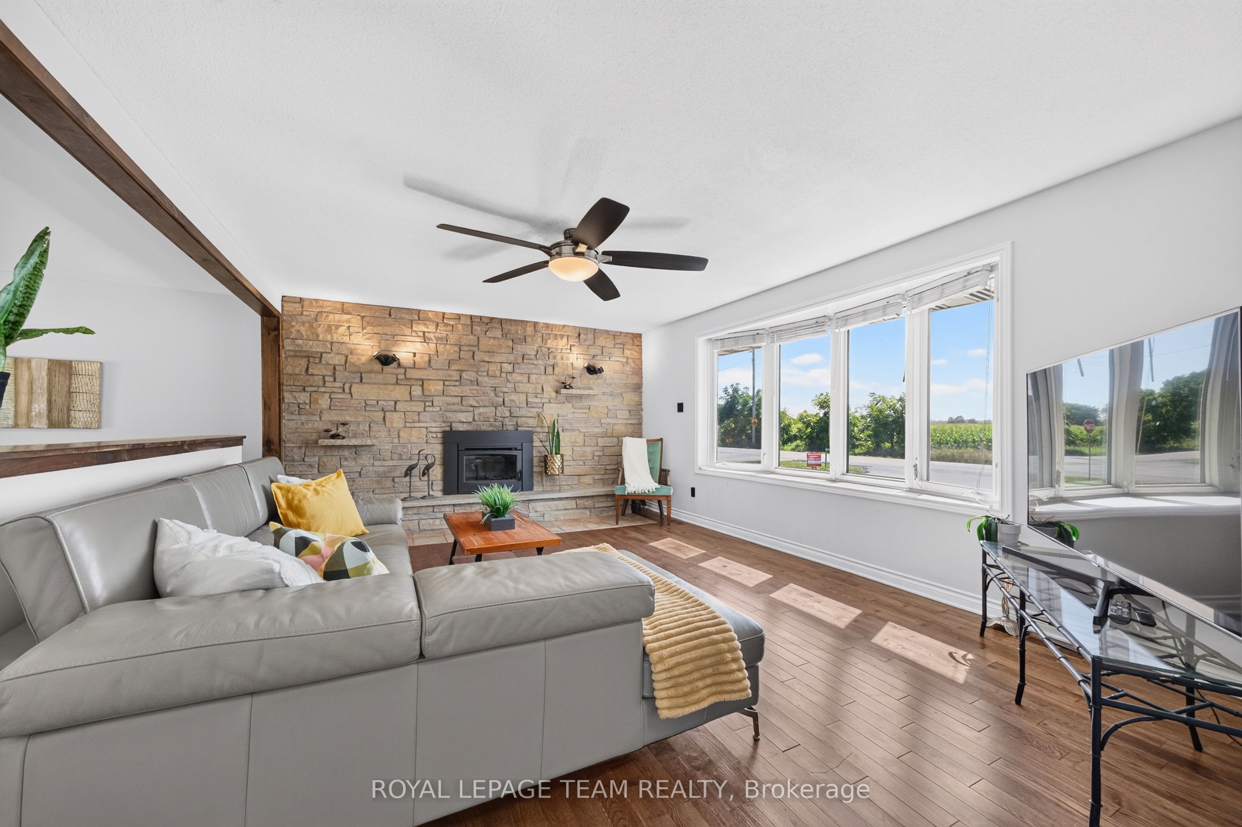 2830 John Shaw Road Property Photo 10