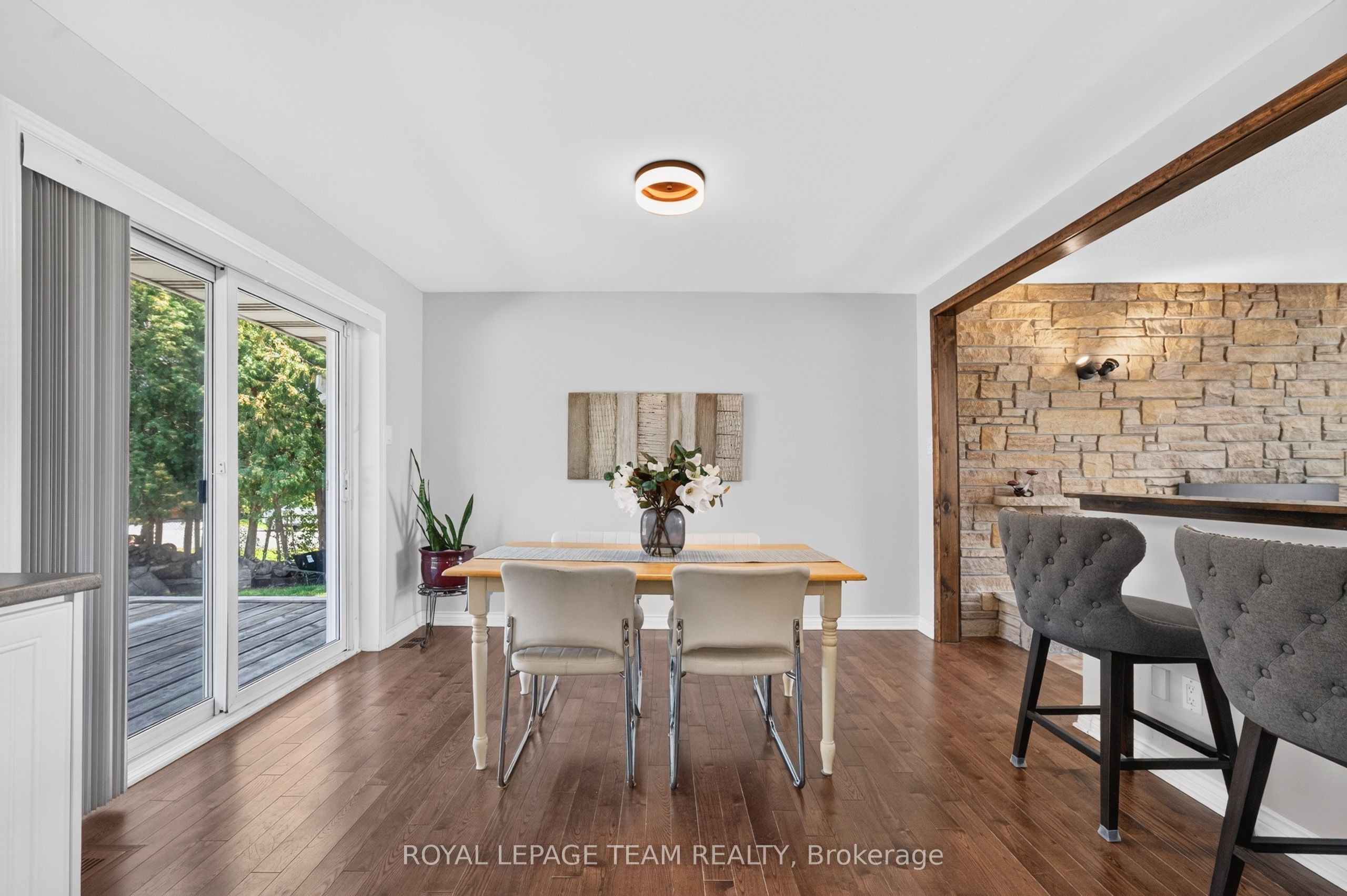 2830 John Shaw Road Property Photo 19