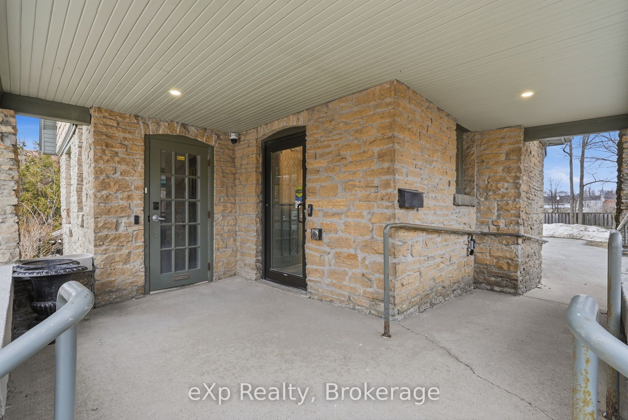 1025 2nd Avenue W Property Photo 37