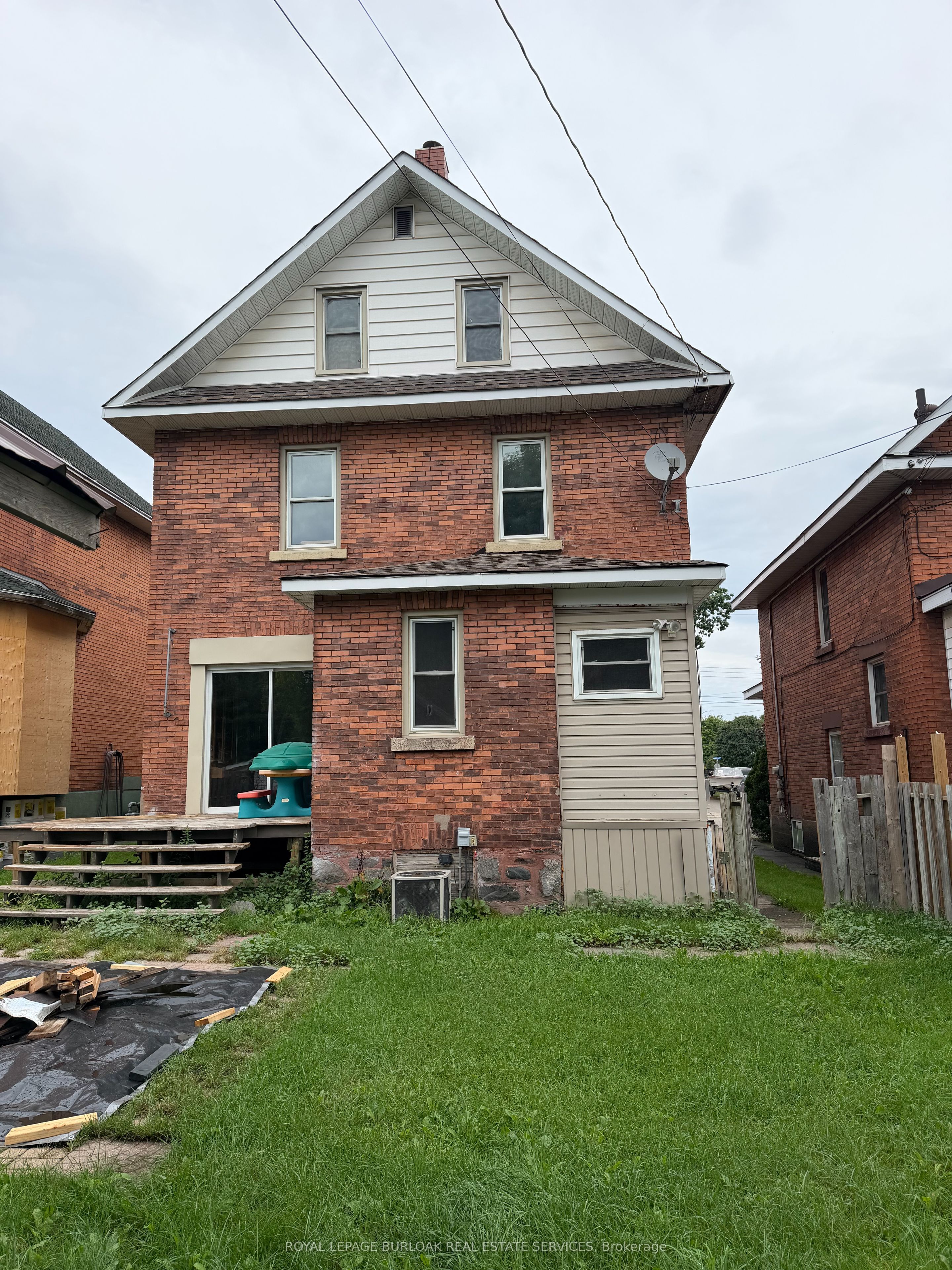 257 Alexandra Street Property Photo 4