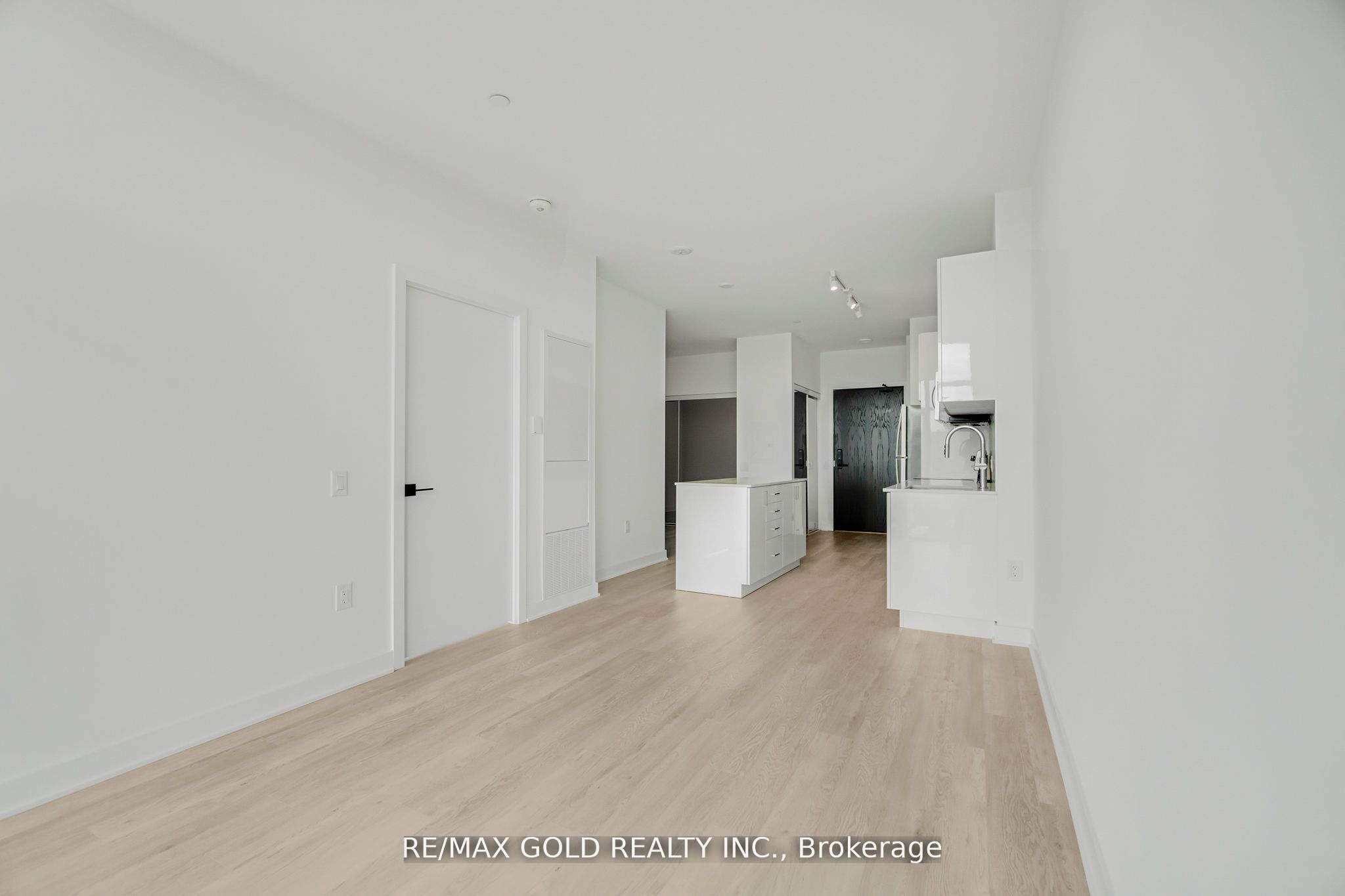 2782 Barton Street E 803 Property Photo 17