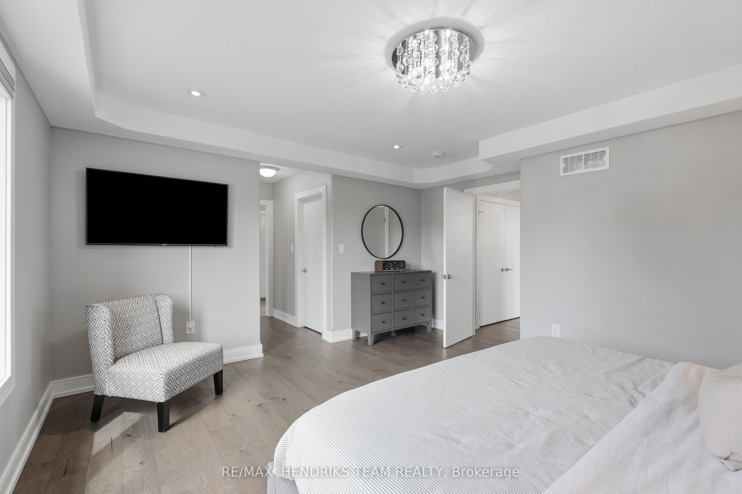 1 Olde School Court Property Photo 22