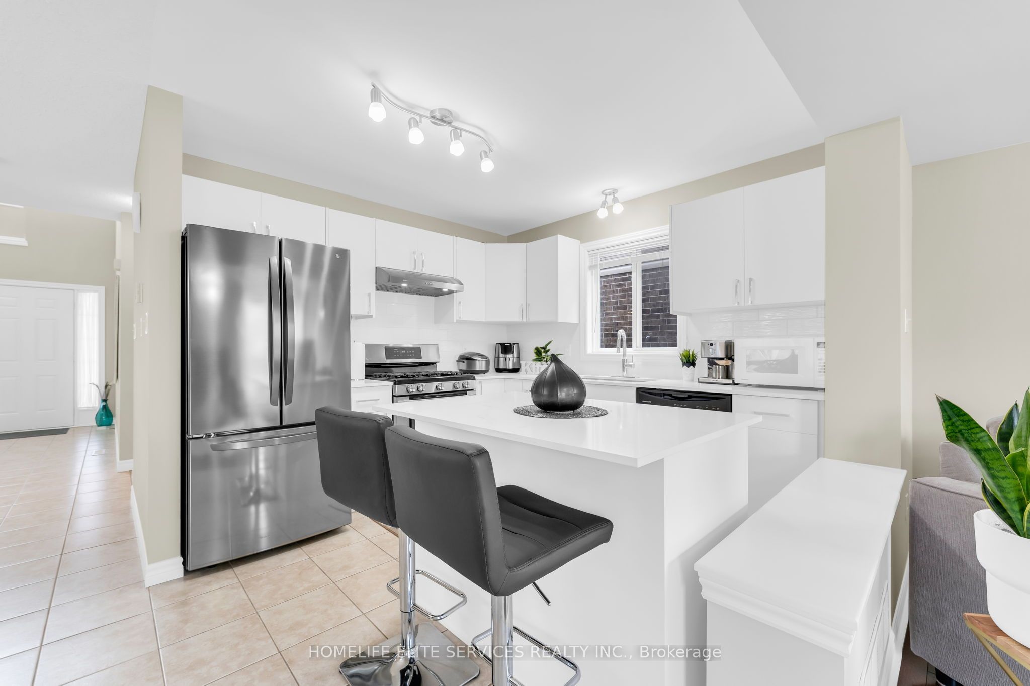 1185 Sandbar Street Property Photo 1