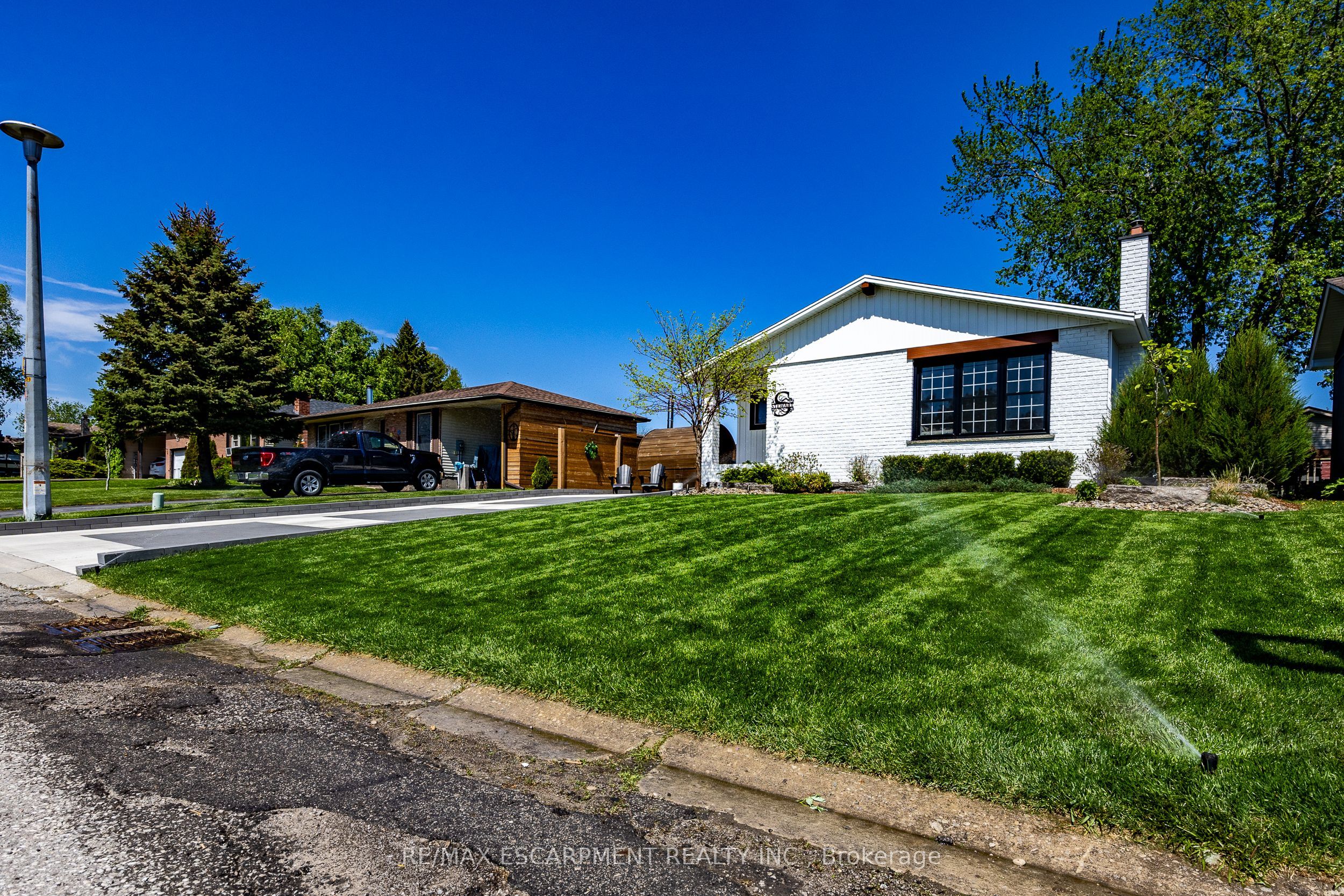 12 Westdale Avenue Property Photo 6