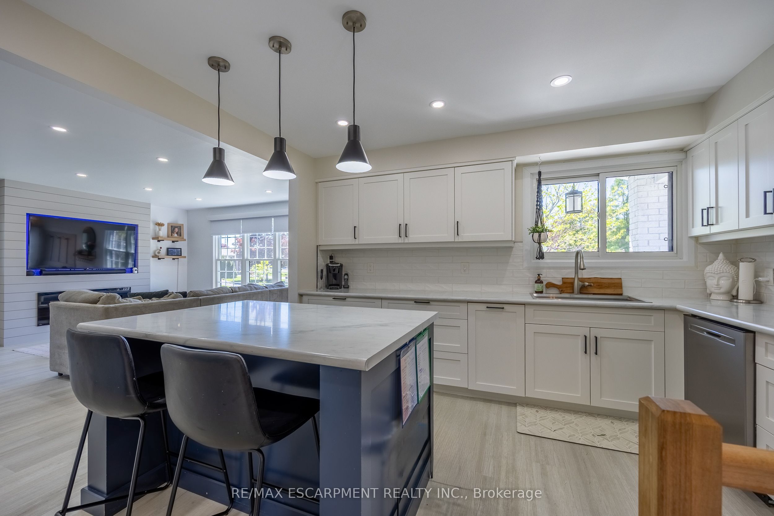 12 Westdale Avenue Property Photo 13