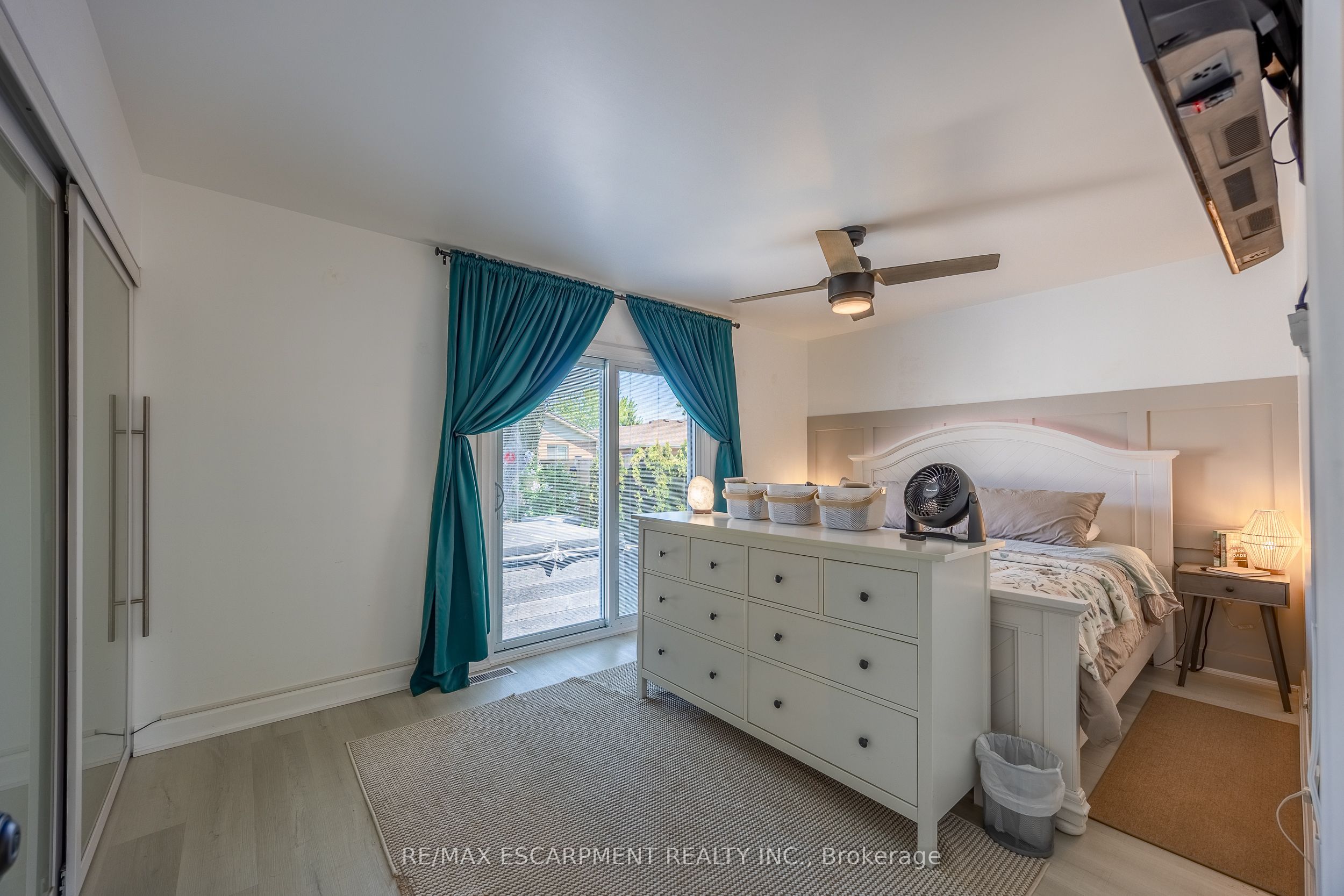 12 Westdale Avenue Property Photo 17