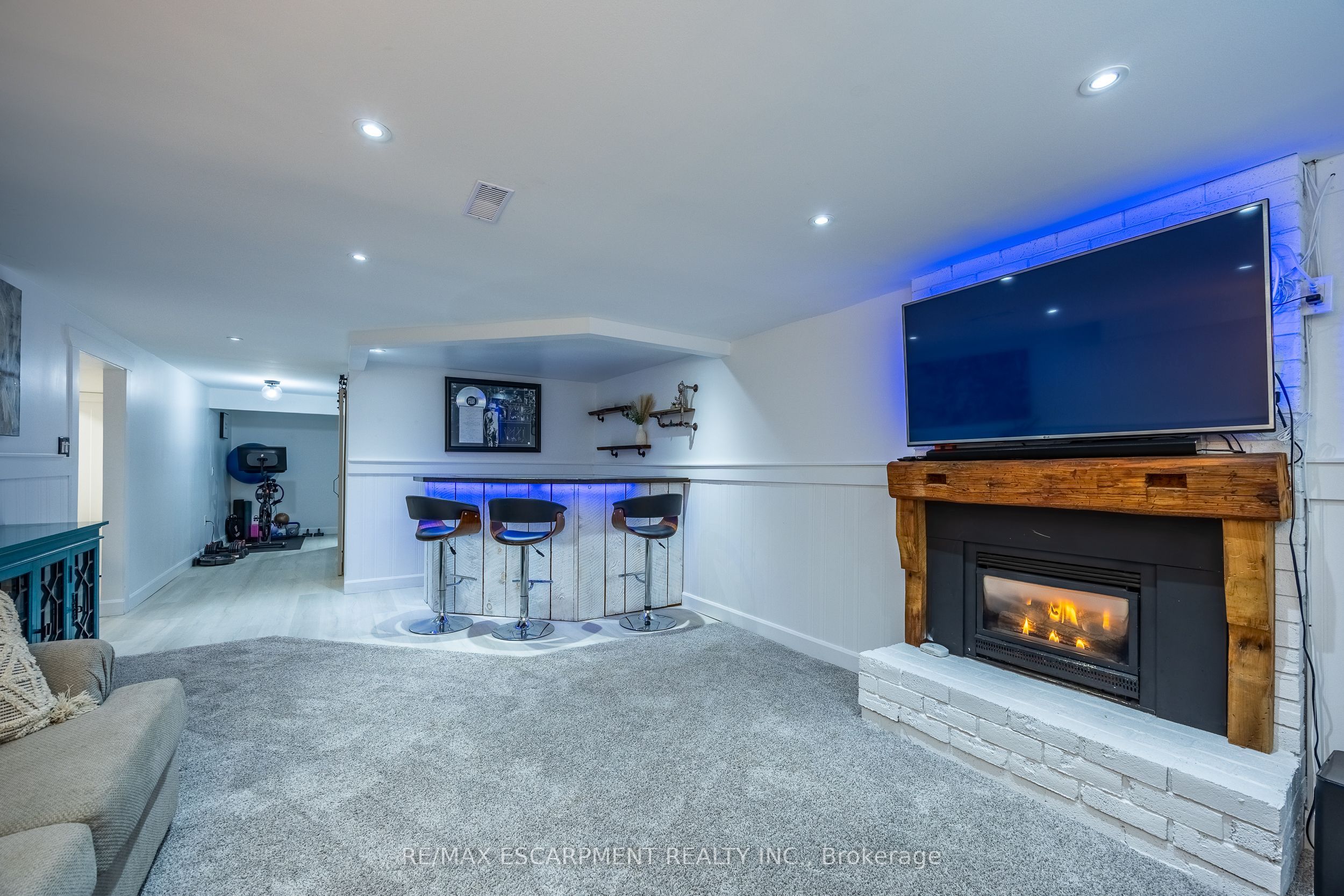 12 Westdale Avenue Property Photo 26