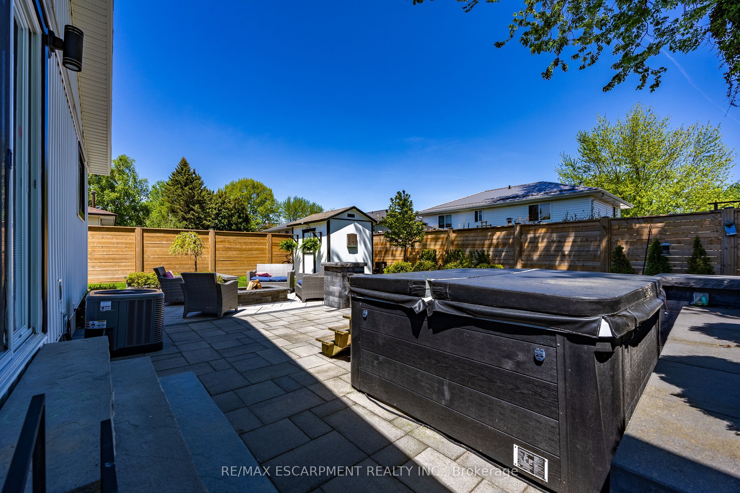 12 Westdale Avenue Property Photo 34
