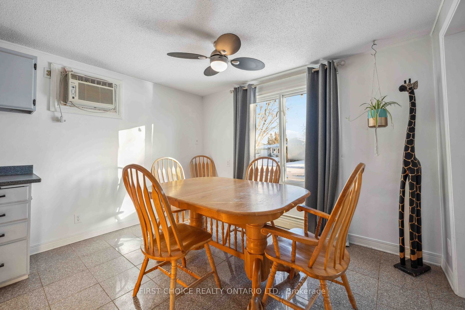 337 Amiens Street Property Photo 12