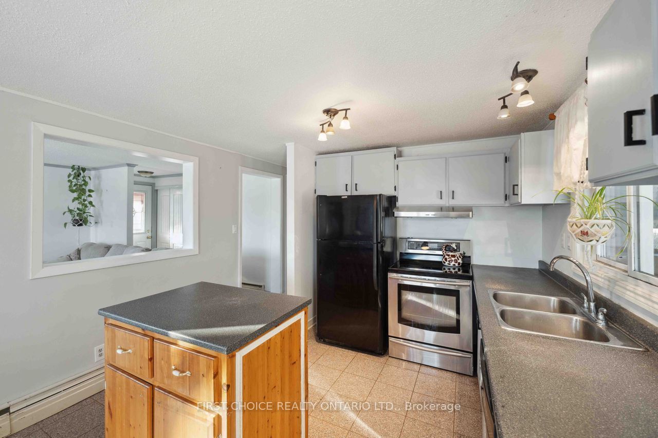 337 Amiens Street Property Photo 15