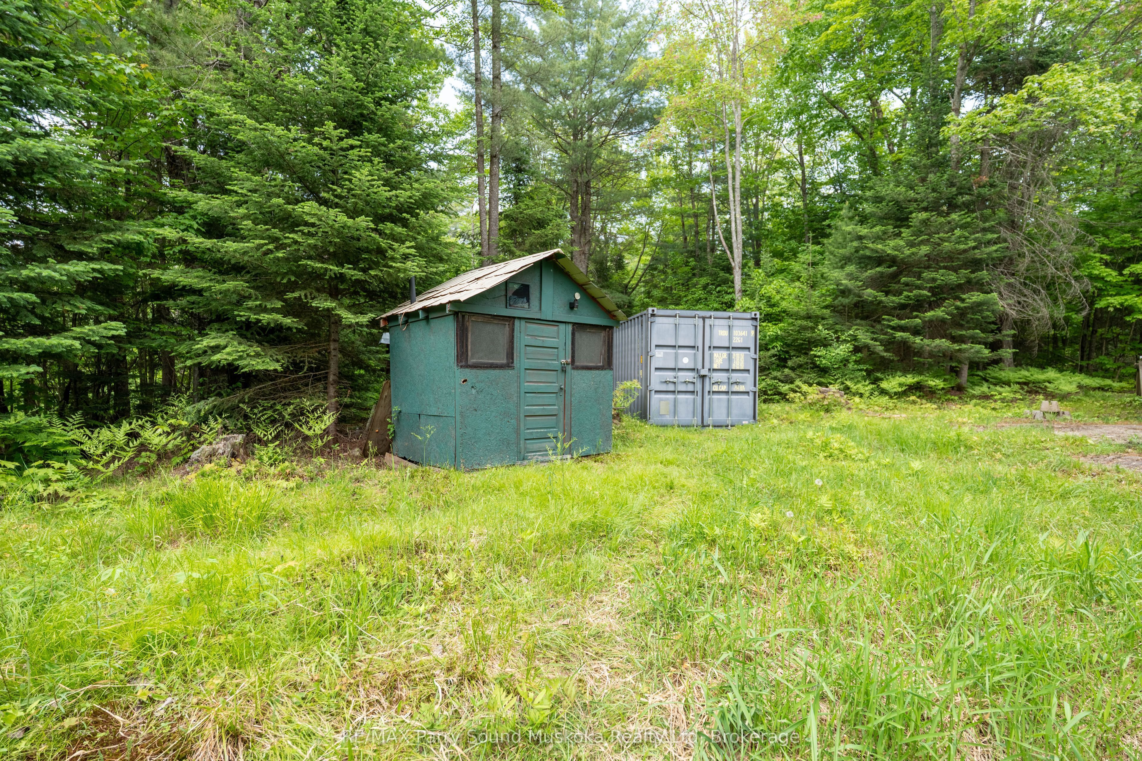 141 Middle Road Property Photo 22