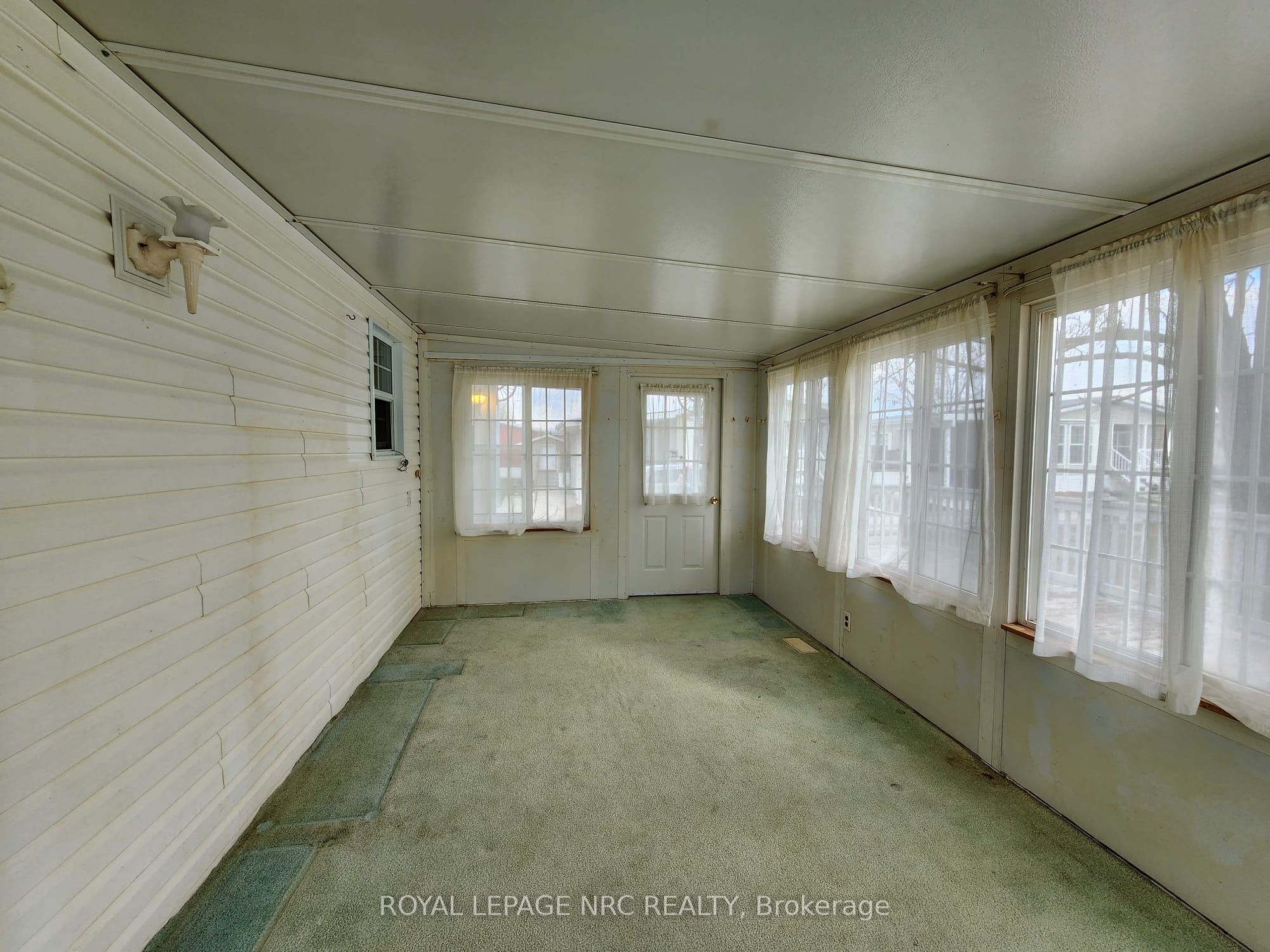 3033 Townline Road 233 Property Photo 10