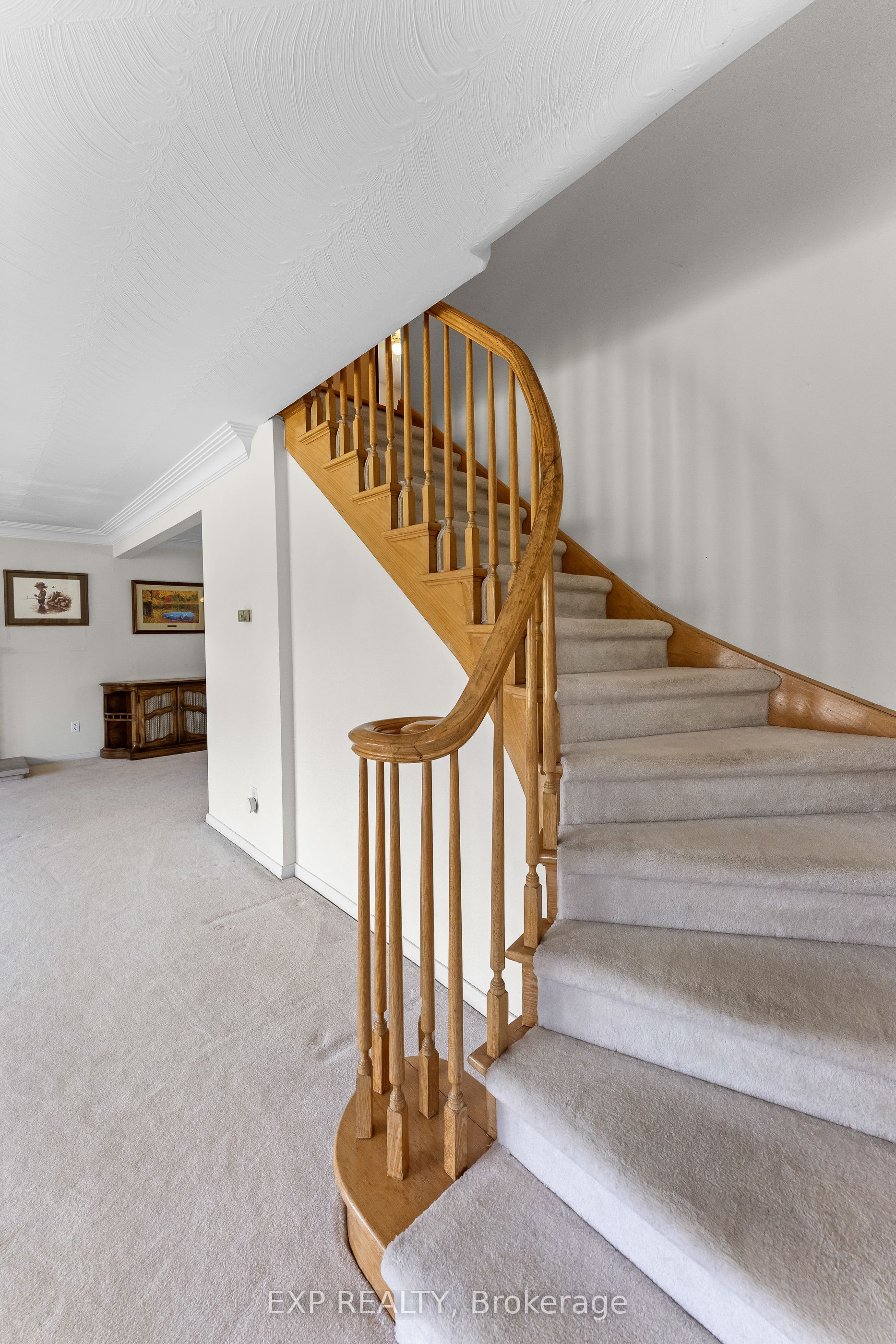 3546 Eton Crescent Property Photo 9