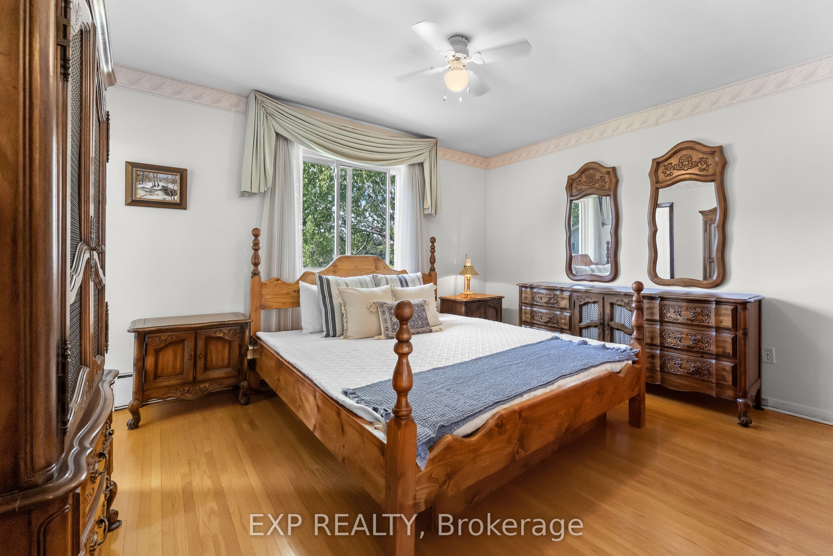 3546 Eton Crescent Property Photo 26