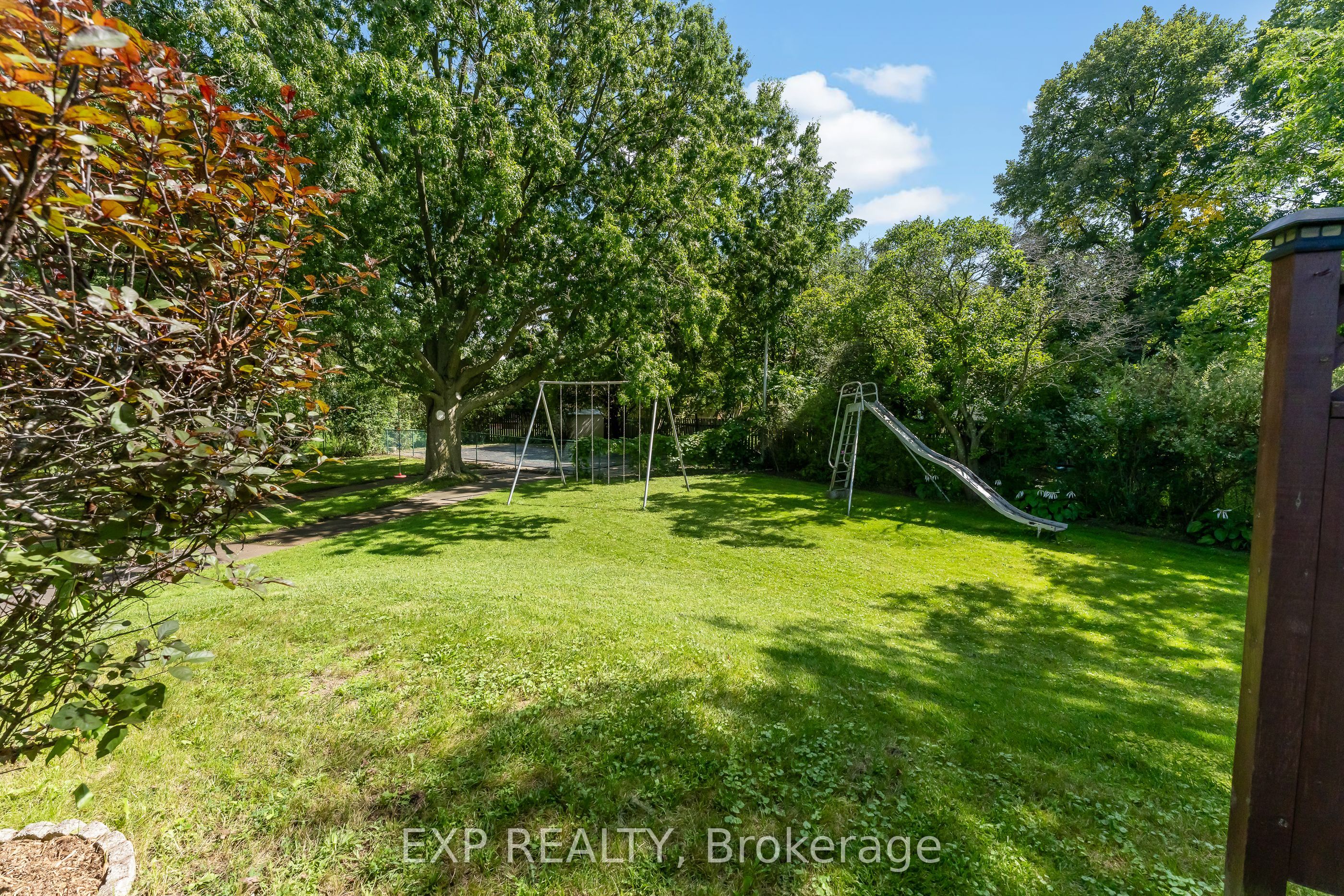 3546 Eton Crescent Property Photo 41