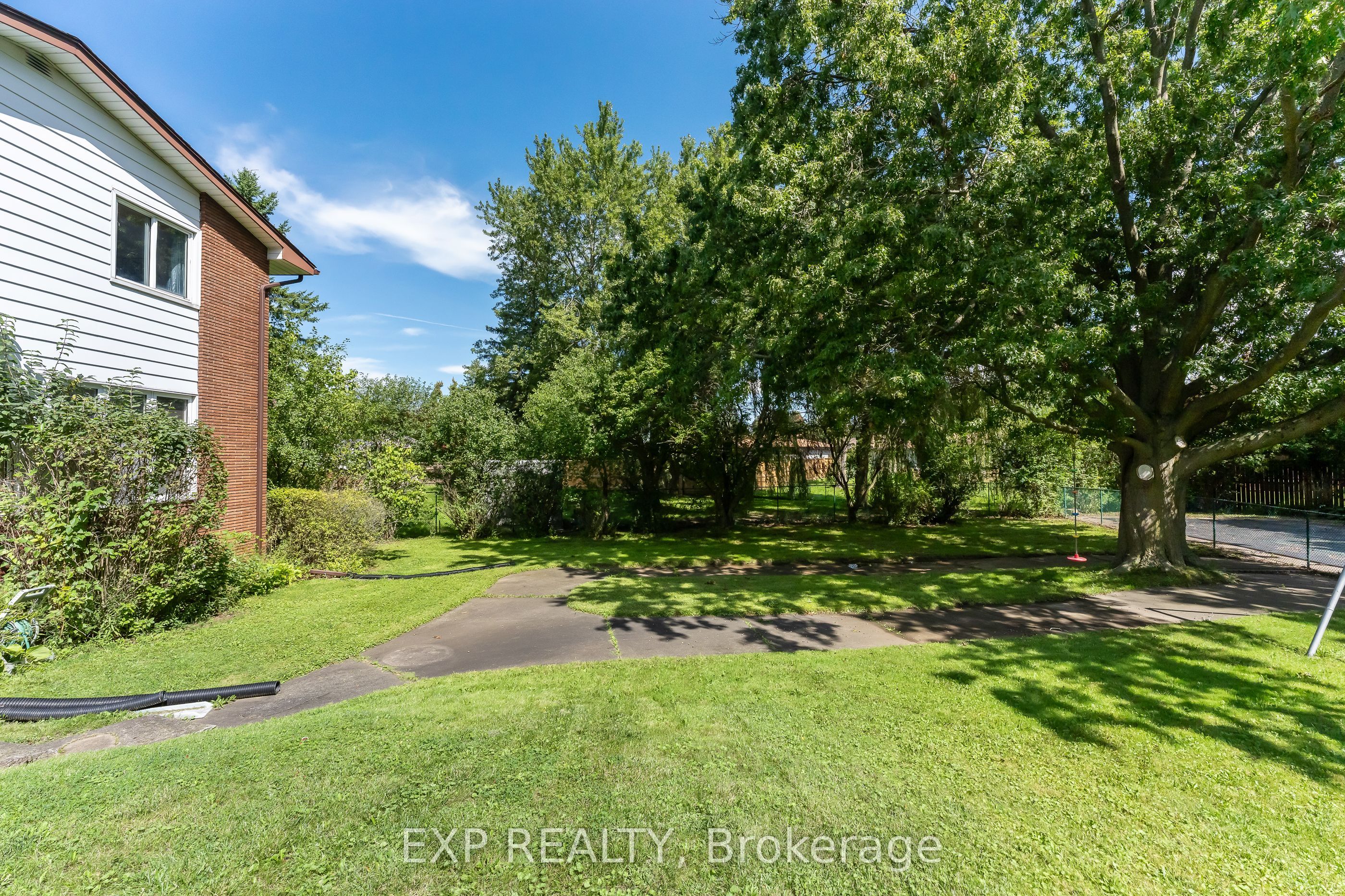 3546 Eton Crescent Property Photo 44