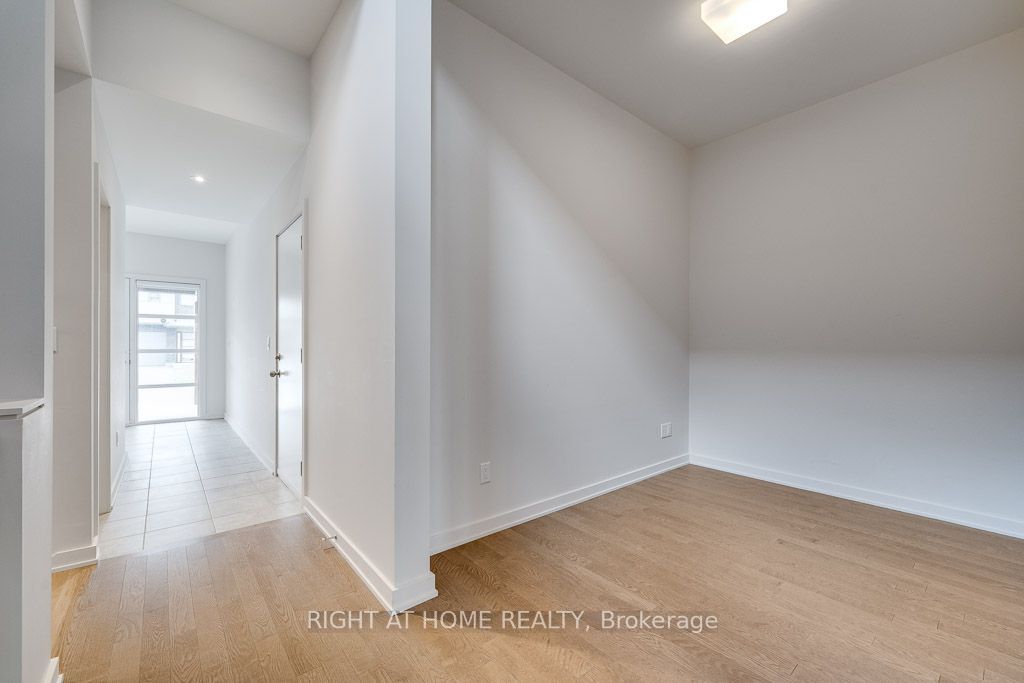 1030 Eider Street Property Photo 6