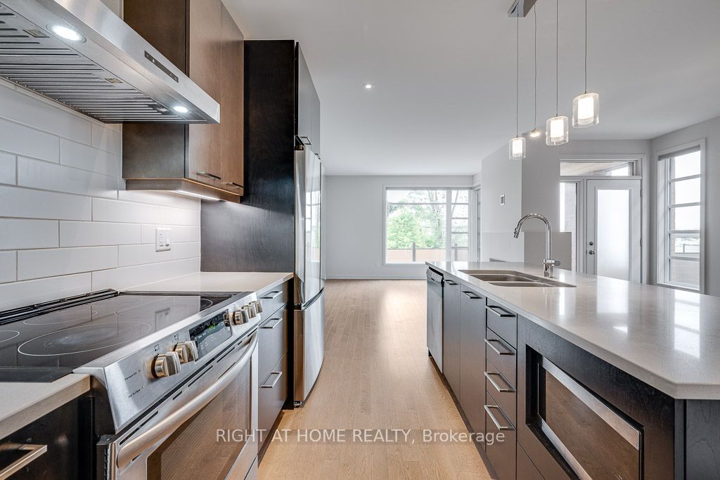 1030 Eider Street Property Photo 11
