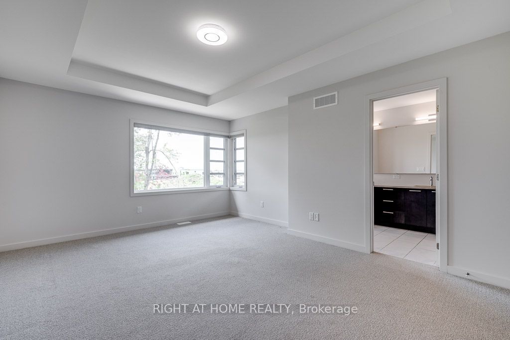 1030 Eider Street Property Photo 18