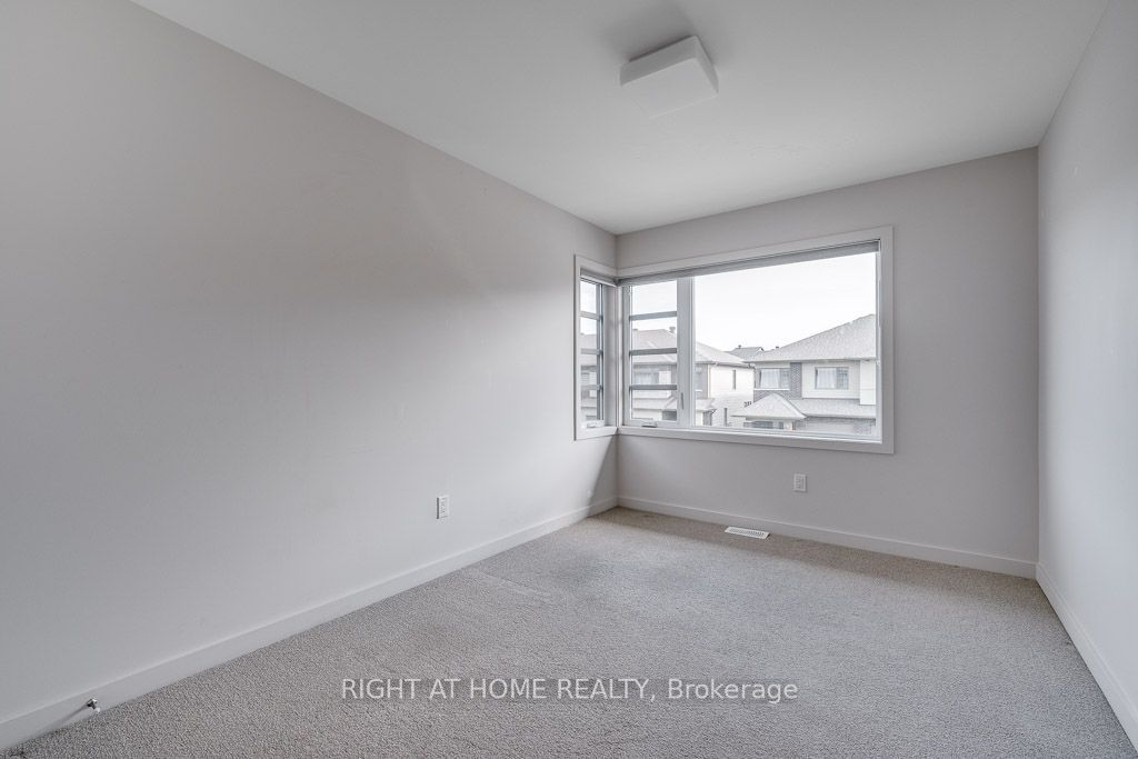 1030 Eider Street Property Photo 24