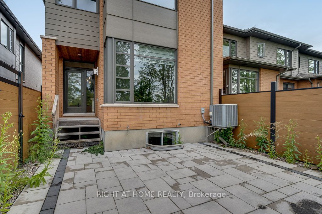 1030 Eider Street Property Photo 29