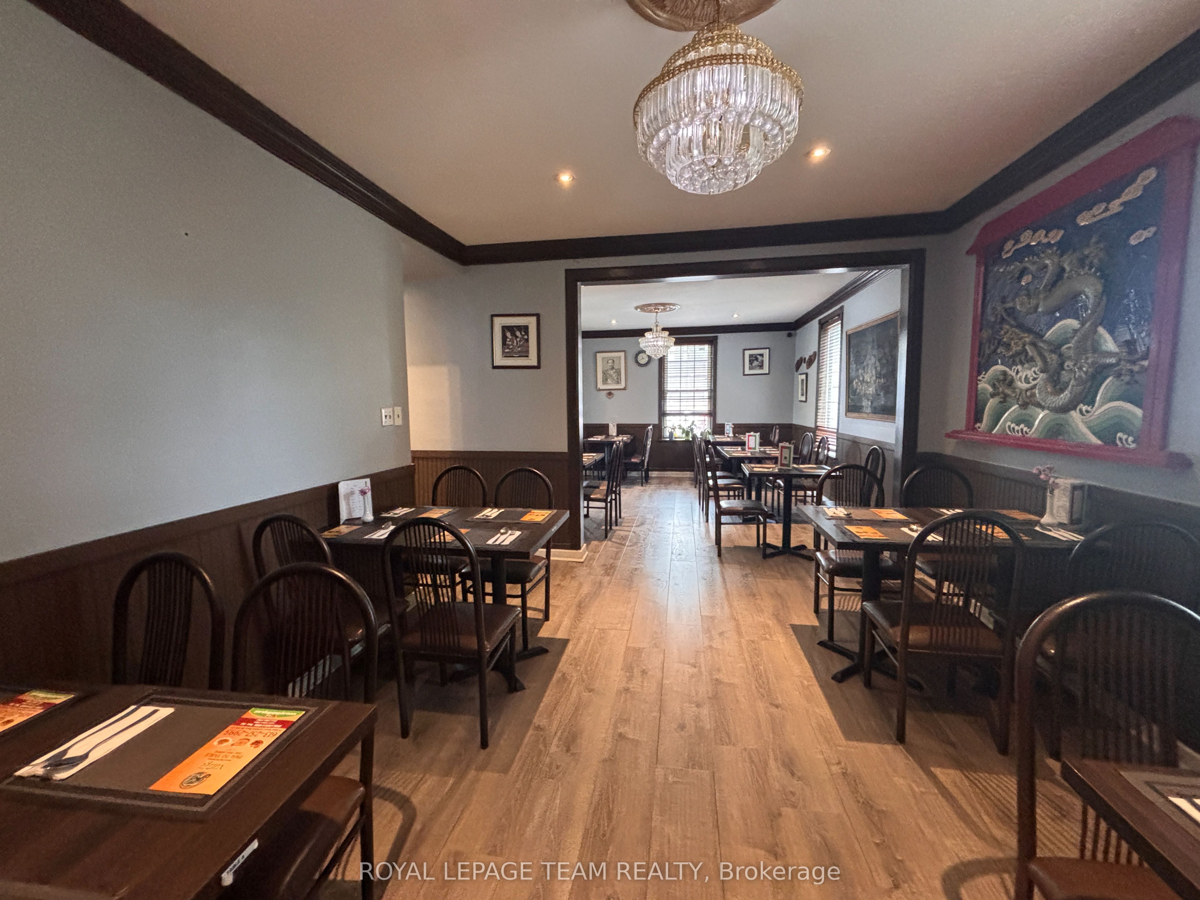 15 Allan Street Property Photo 8