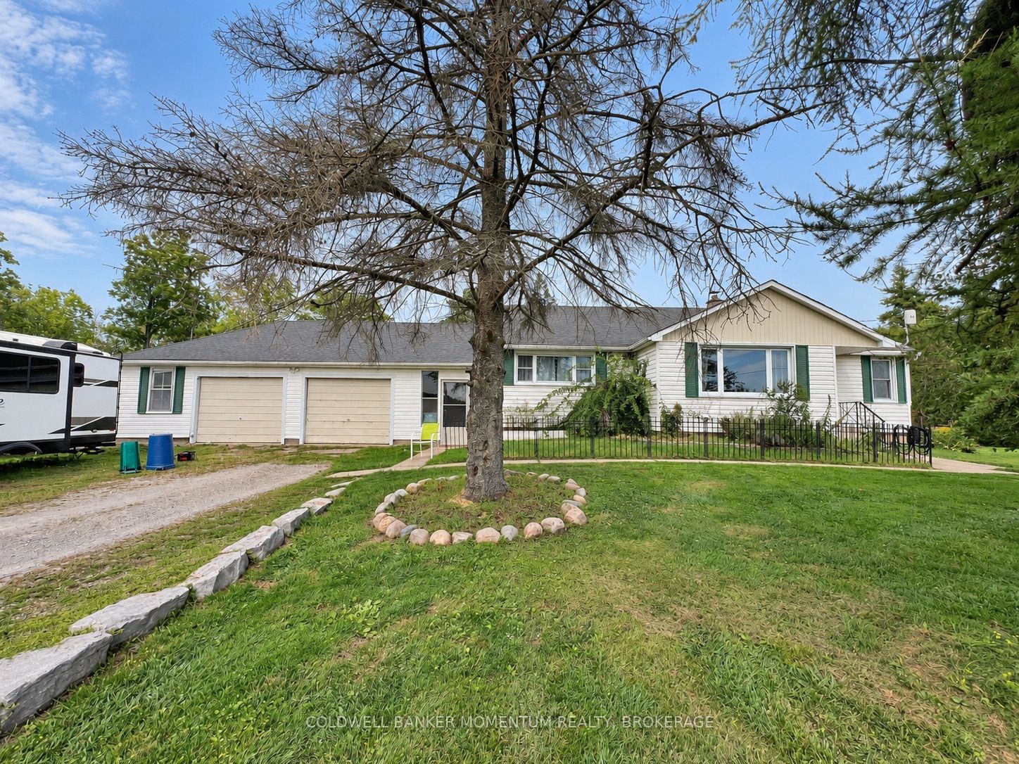 935 Twenty Road Property Photo 1