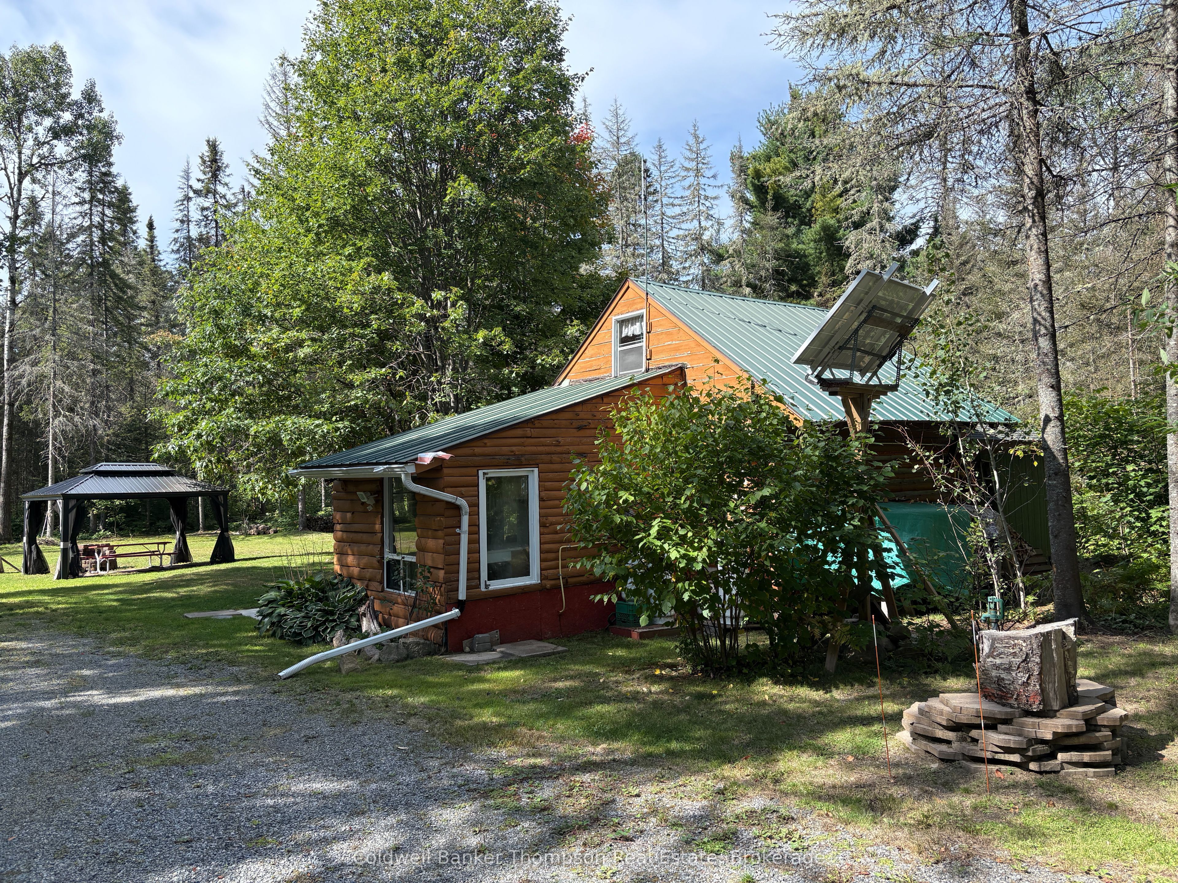 215b Paisley Road Property Photo 3
