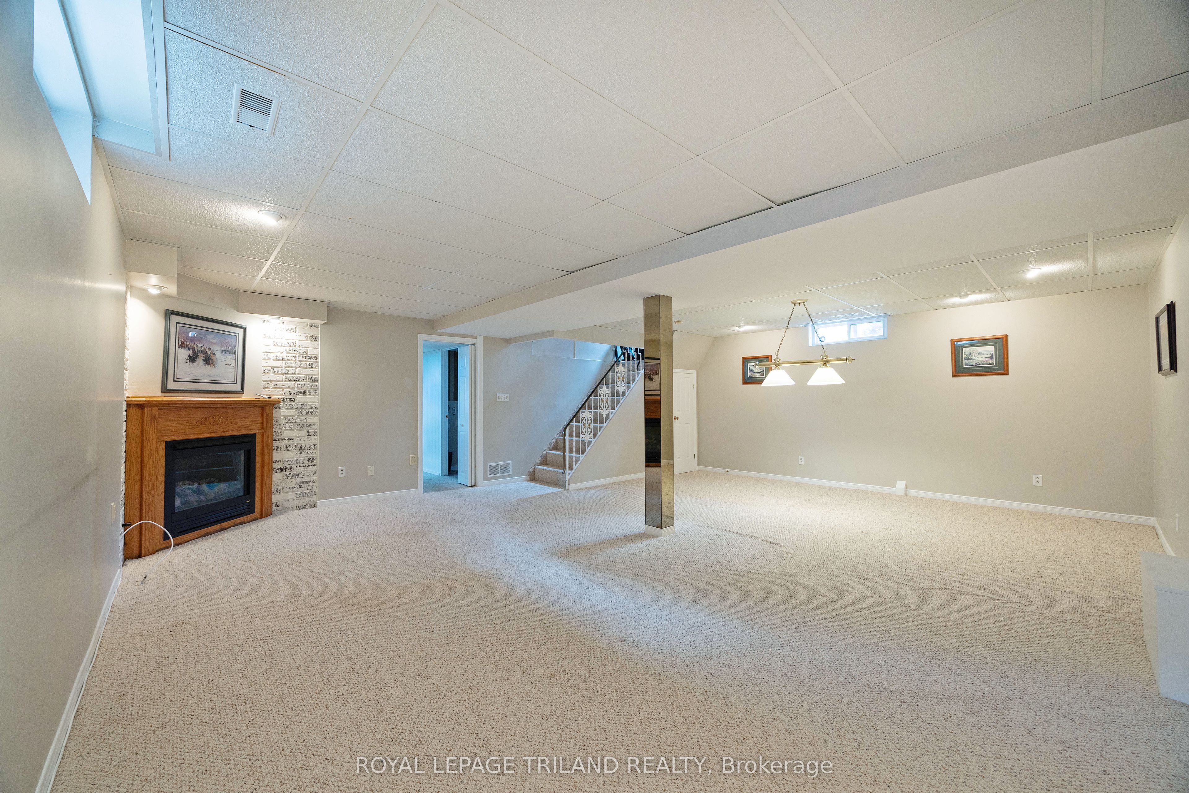 16 Sparta Street Property Photo 22