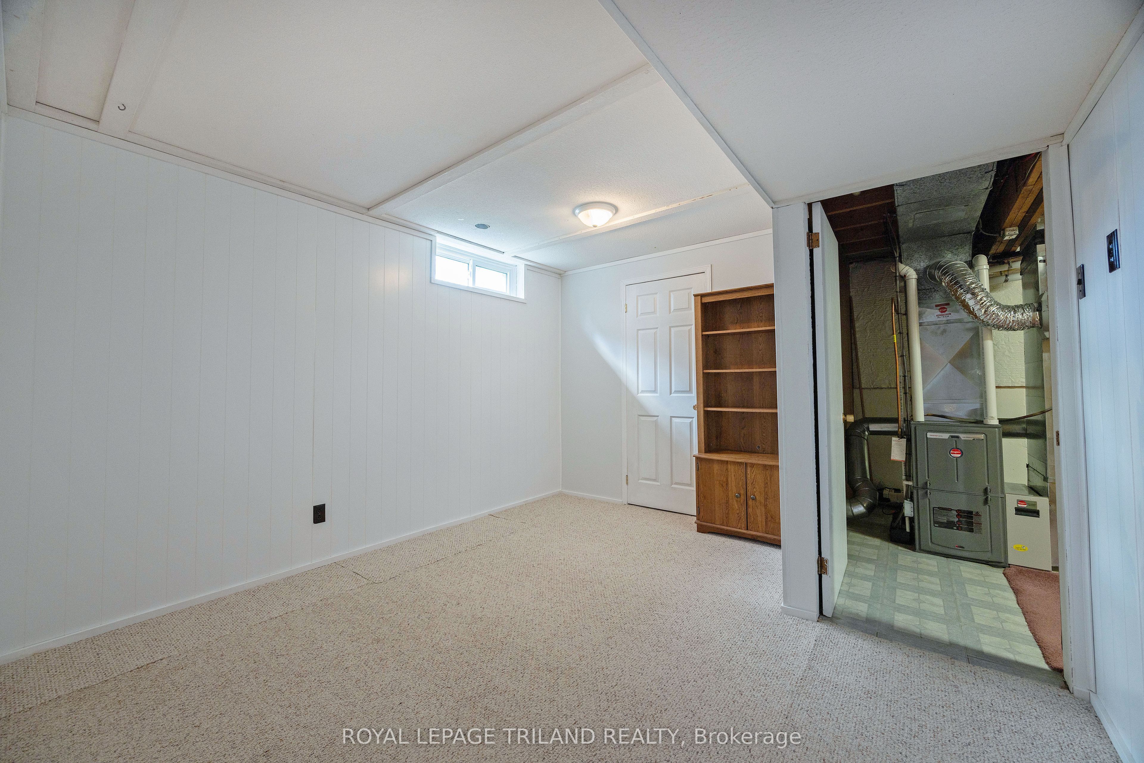 16 Sparta Street Property Photo 24