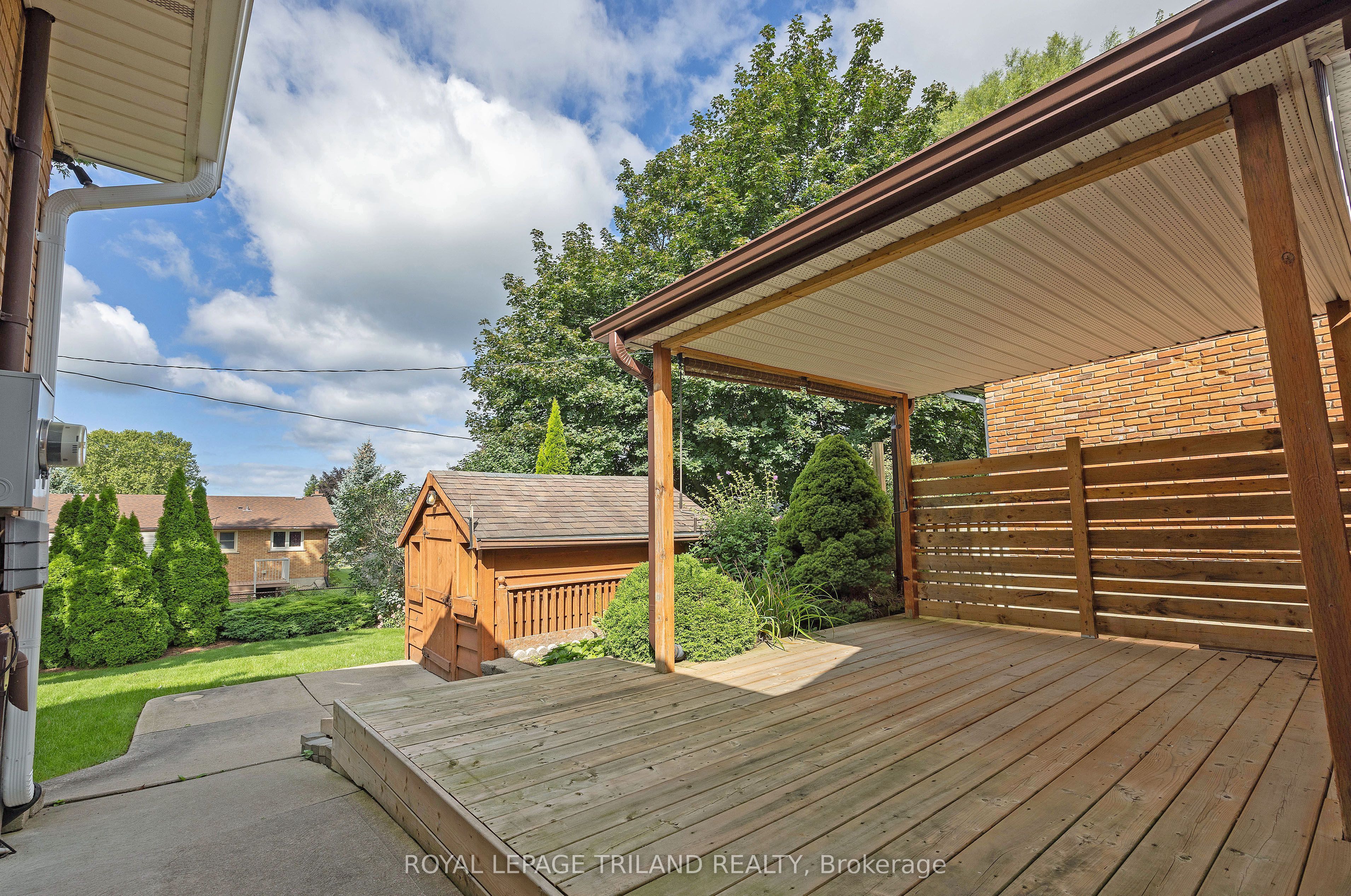 16 Sparta Street Property Photo 30