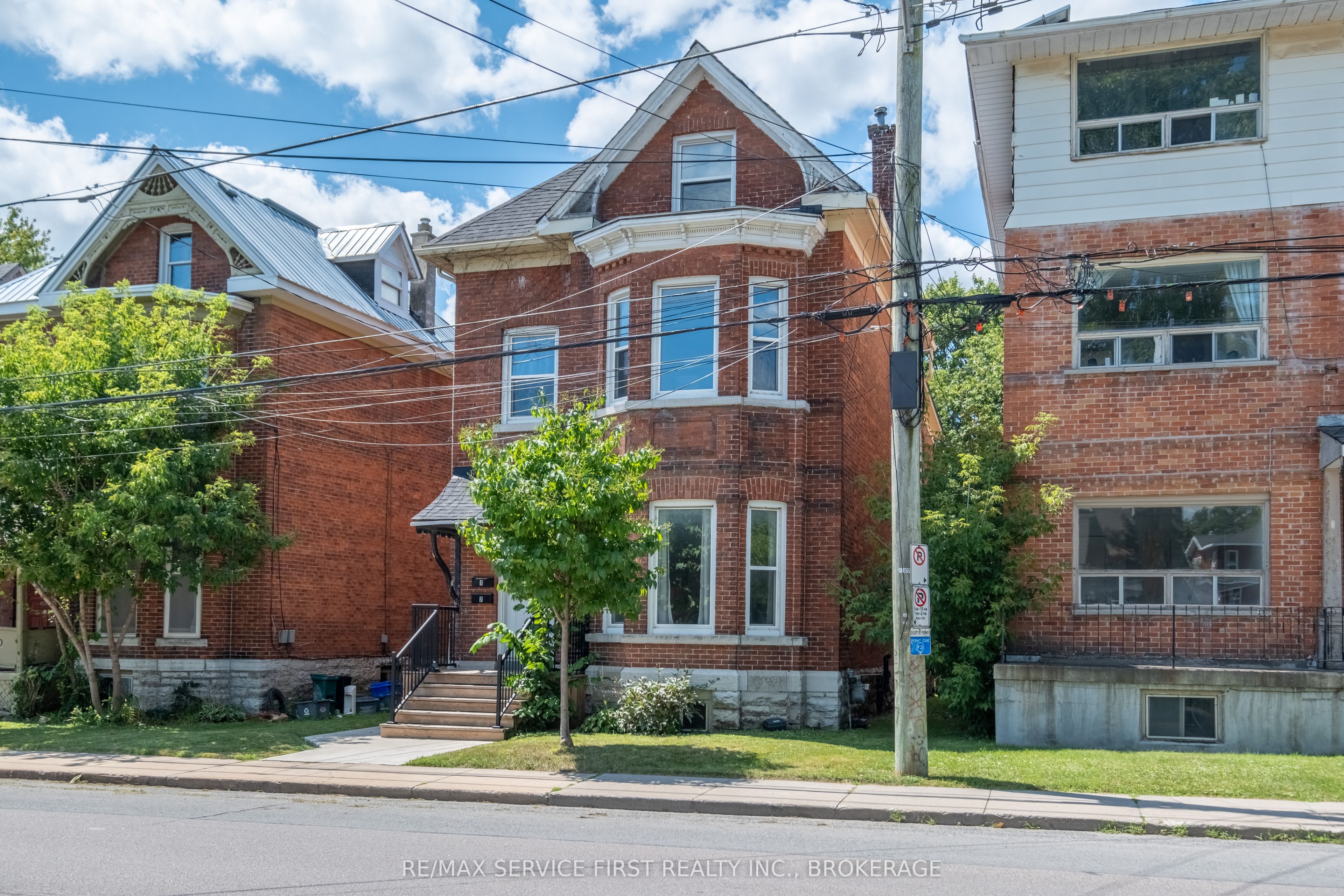 392 Alfred Street Property Photo 2
