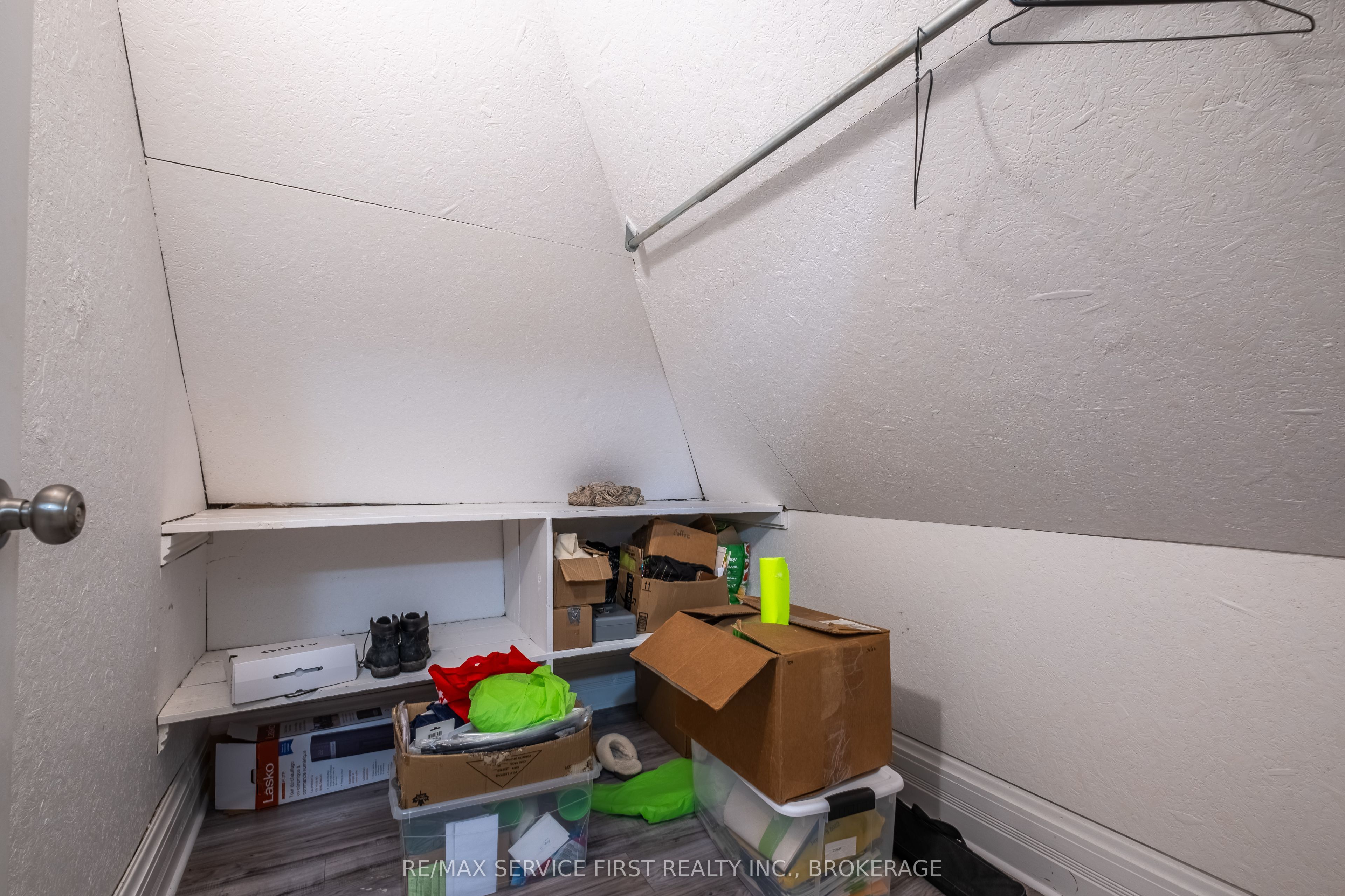 392 Alfred Street Property Photo 41