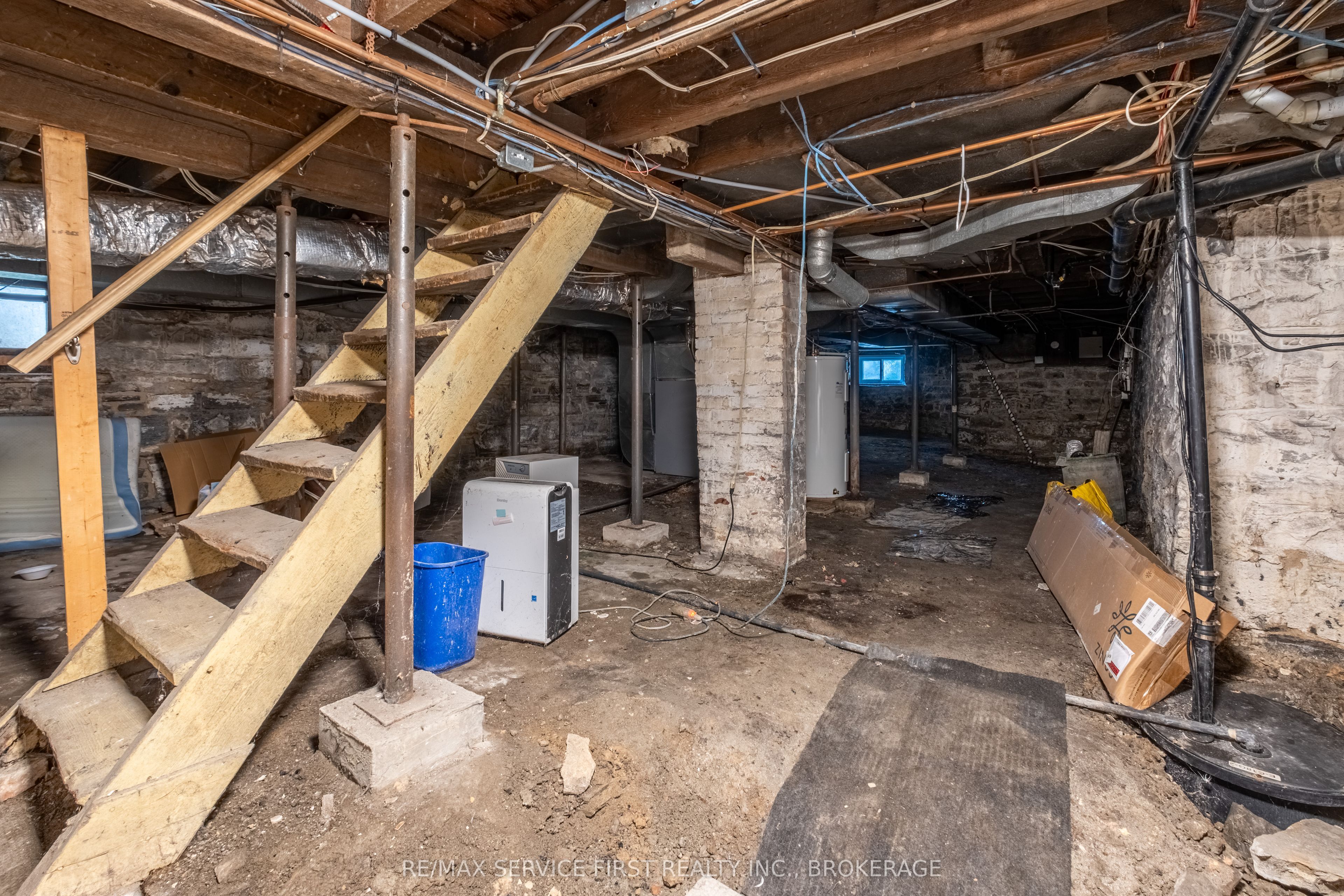 392 Alfred Street Property Photo 42