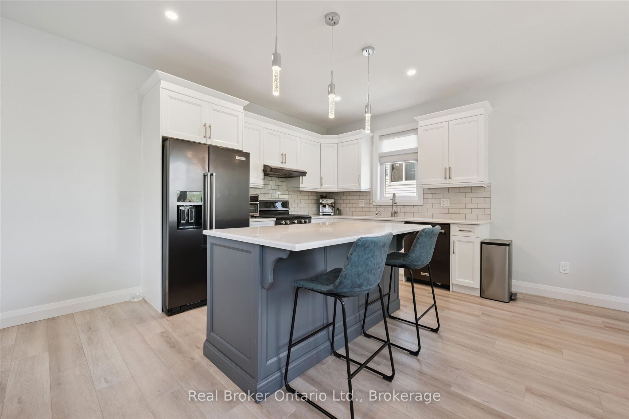 46 Washington Street Property Photo 11
