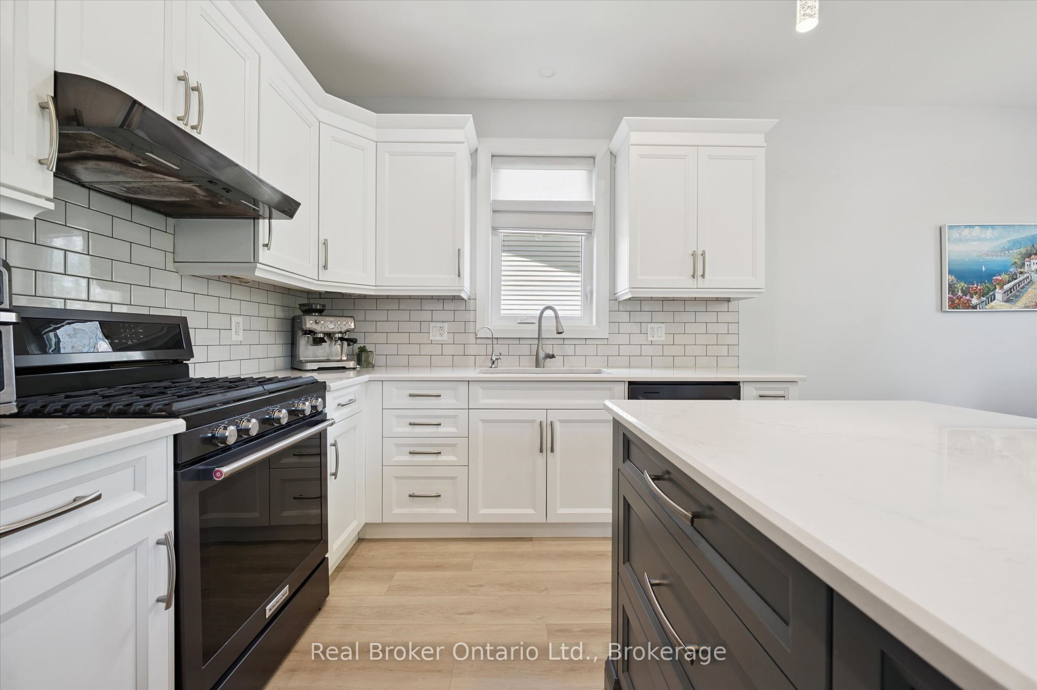 46 Washington Street Property Photo 13