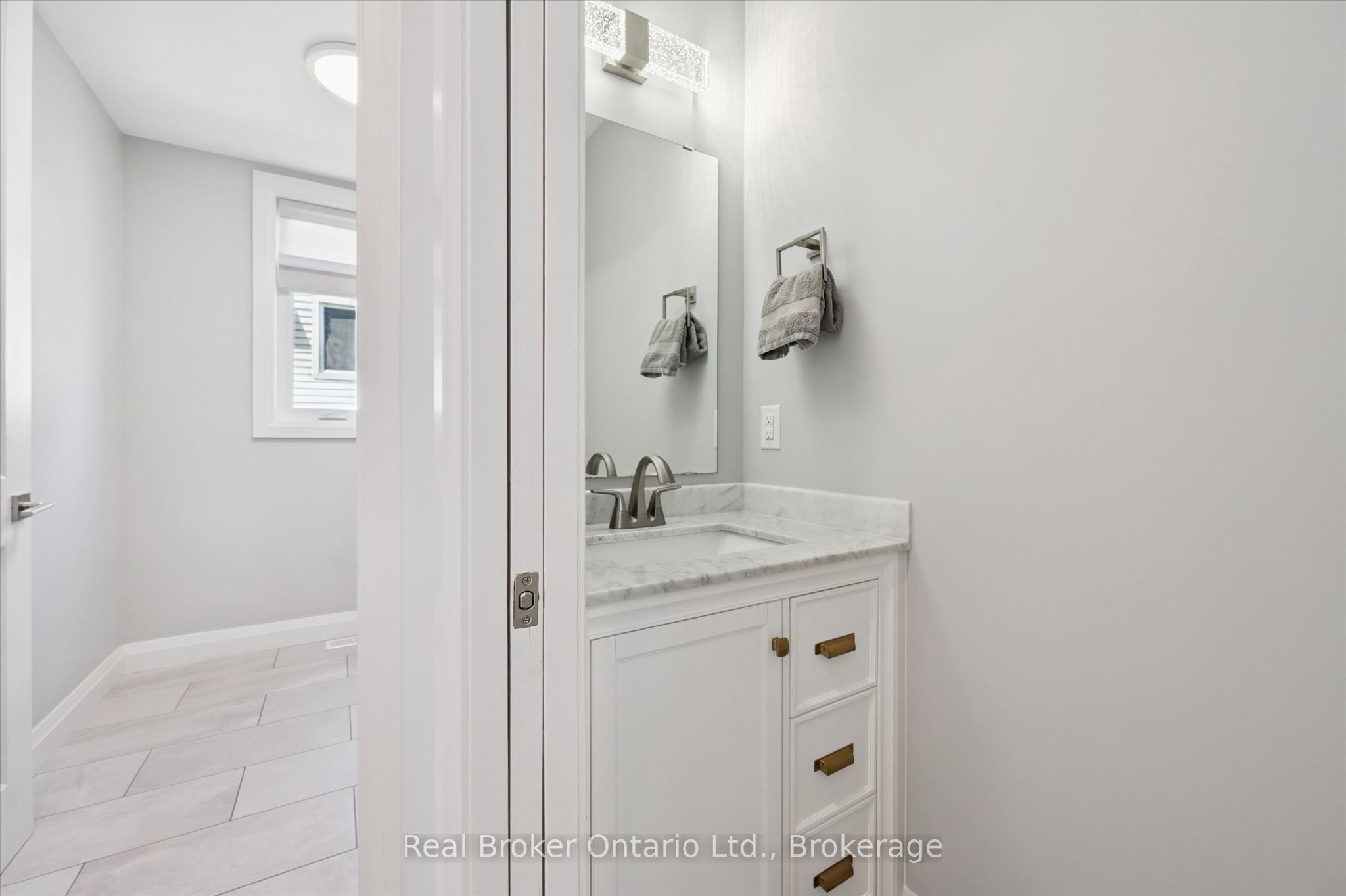 46 Washington Street Property Photo 16