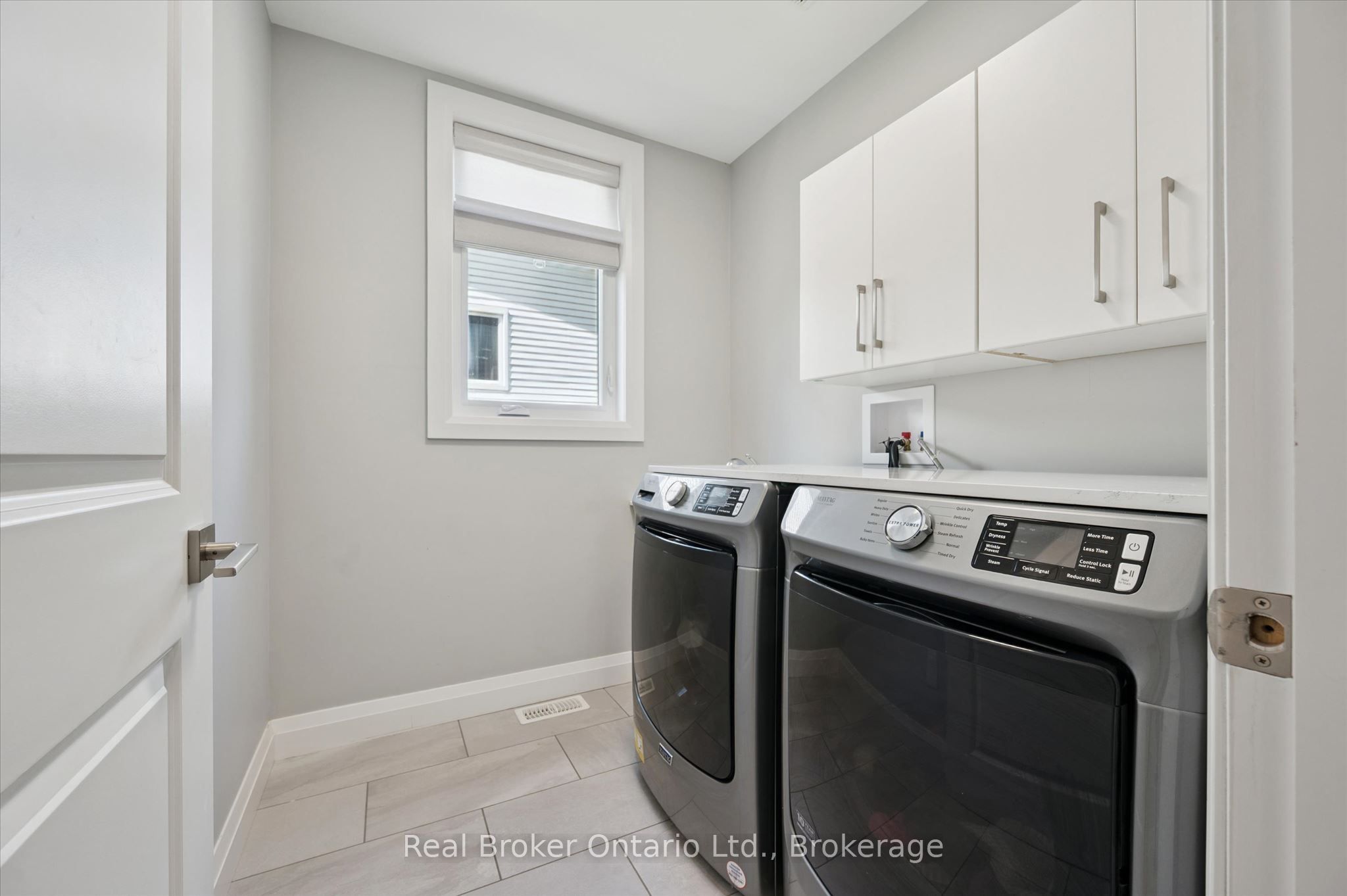 46 Washington Street Property Photo 17