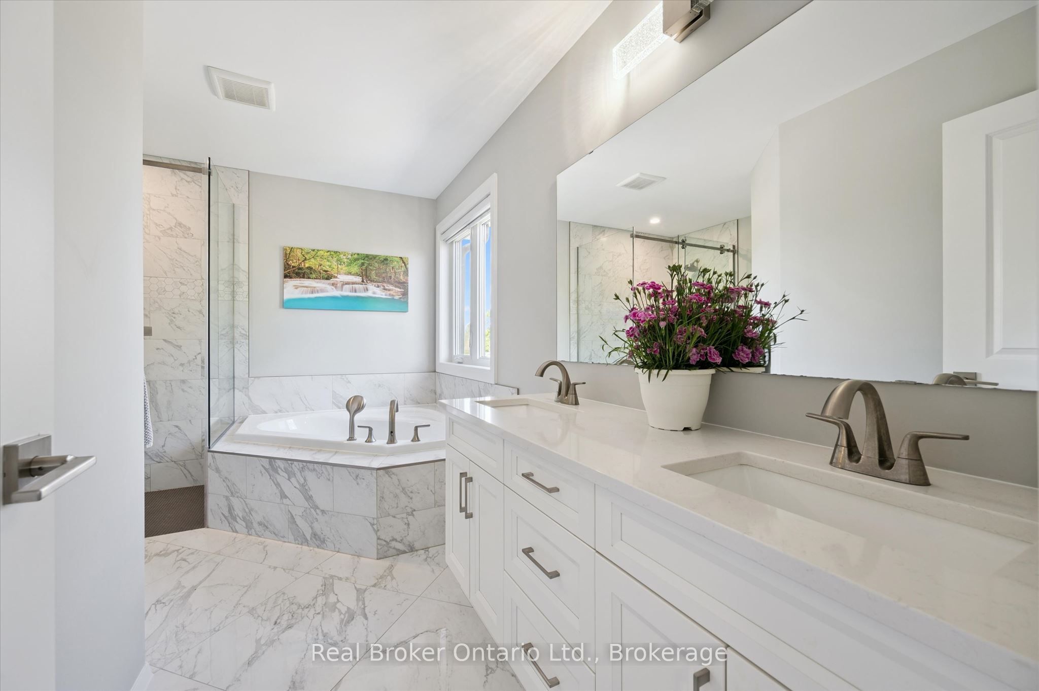 46 Washington Street Property Photo 22