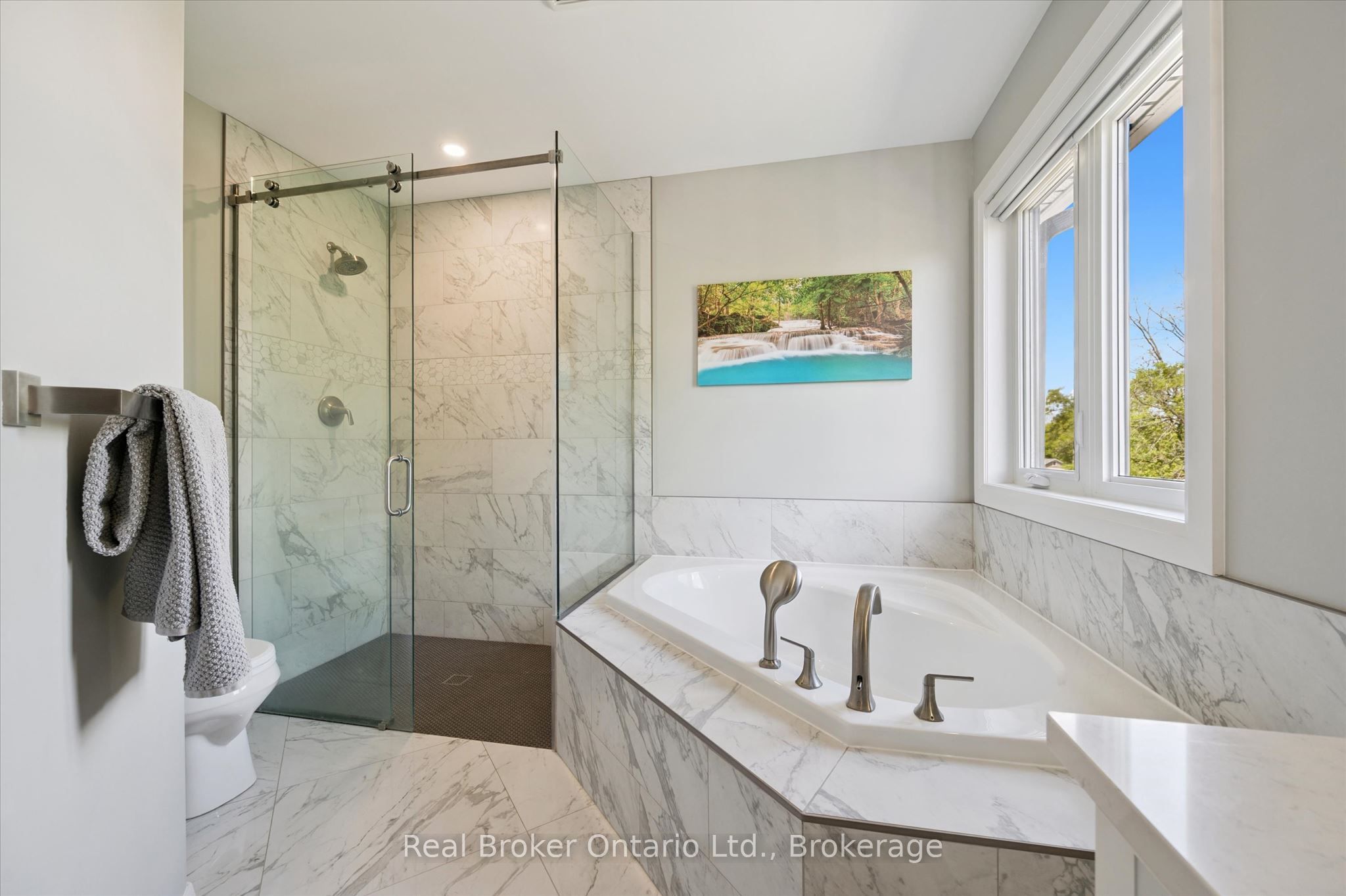 46 Washington Street Property Photo 23