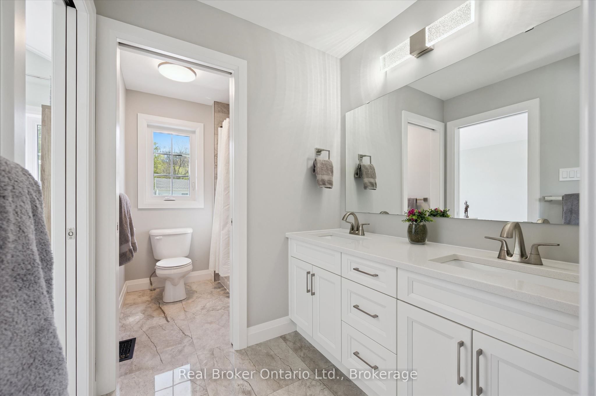 46 Washington Street Property Photo 27