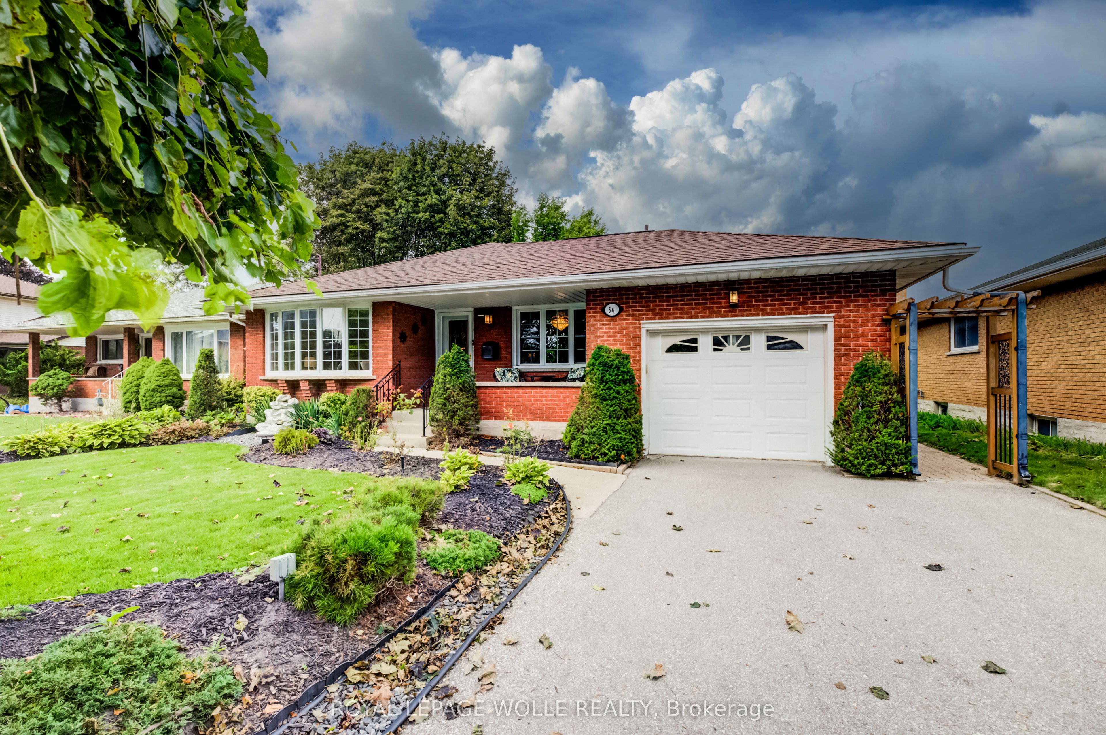 54 Fairlawn Road Property Photo 1