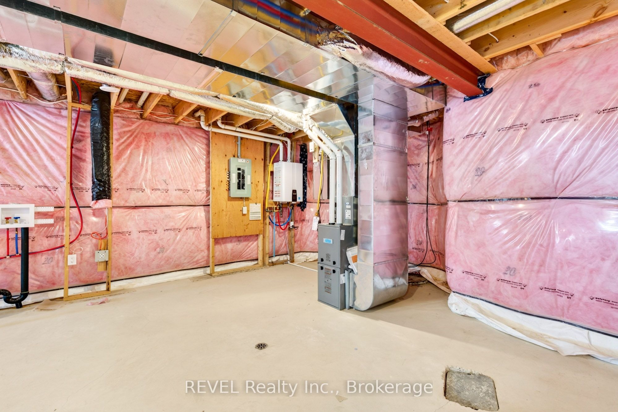 201 Hetram Court Property Photo 31