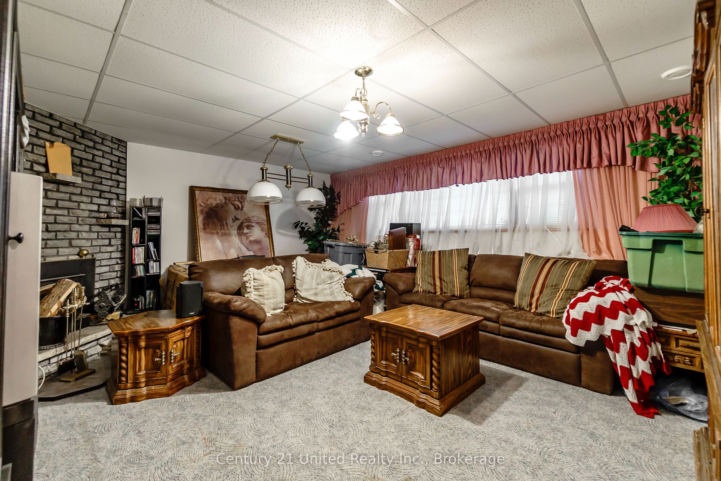 2085 Springwood Road Property Photo 14