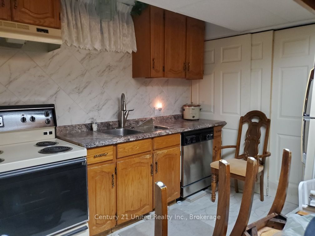 2085 Springwood Road Property Photo 15
